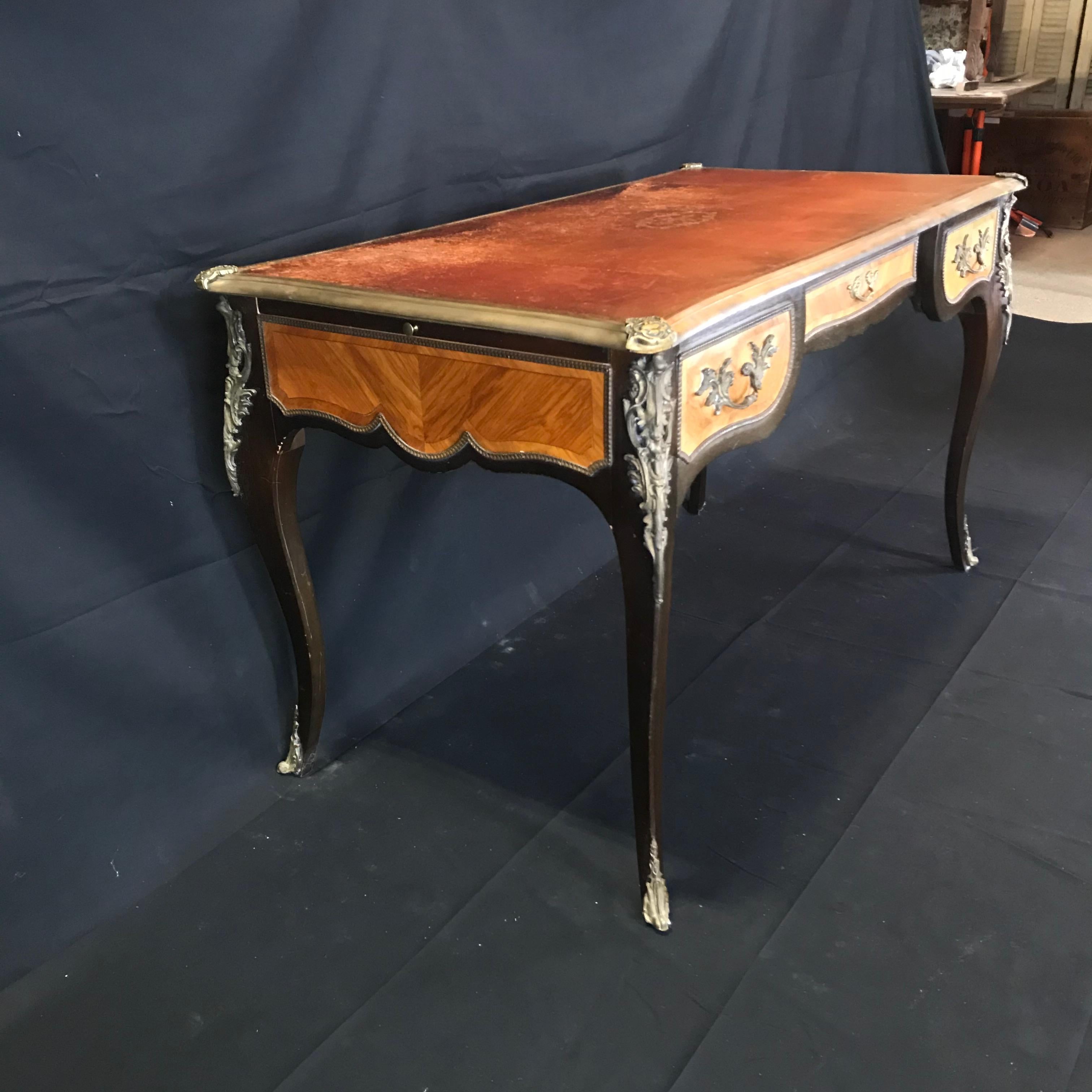 Fine 19th Century French Louis XV Bronze Mounted Kingwood & Walnut Writing Desk For Sale 5