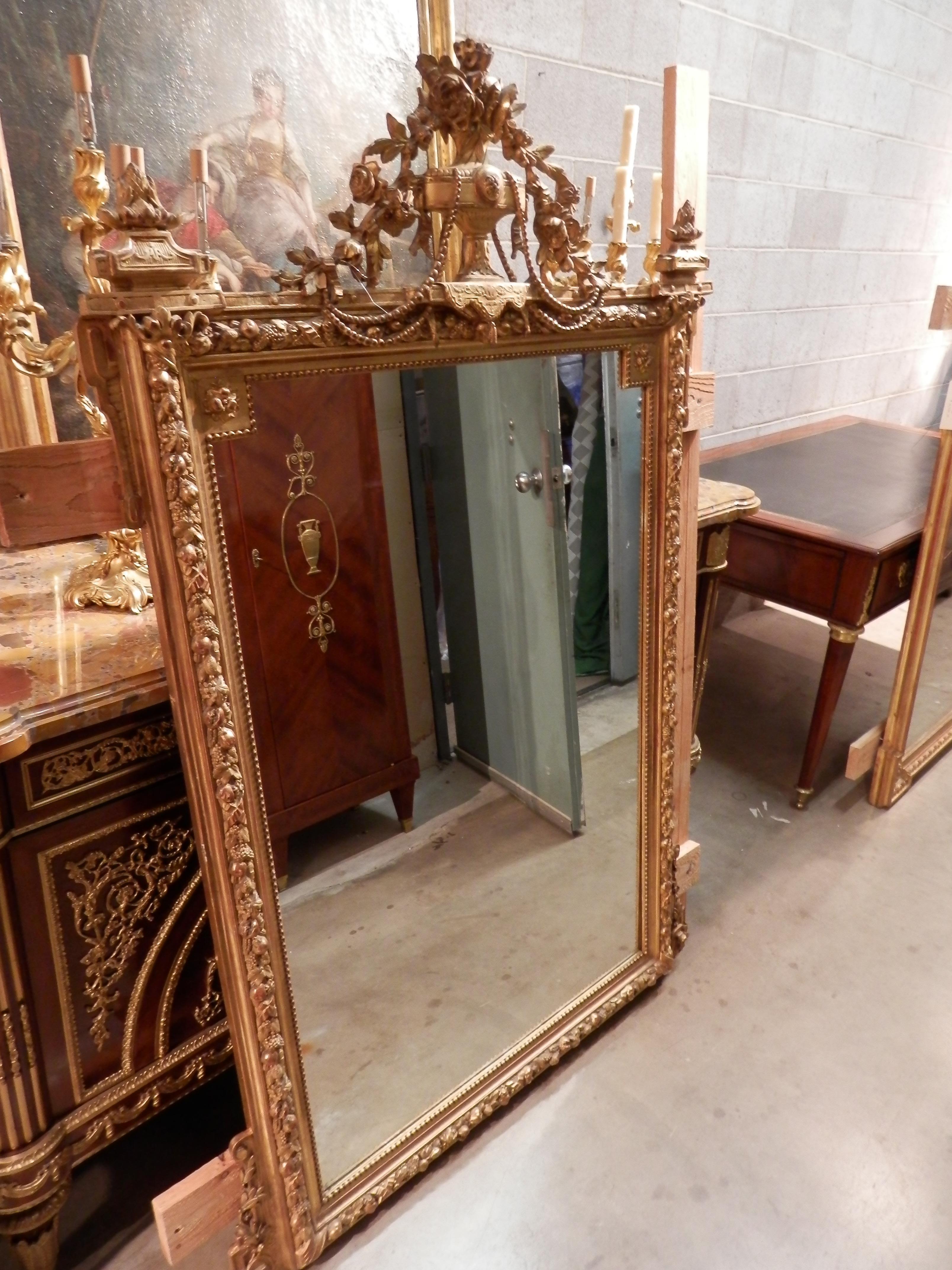 Giltwood Fine 19th Century French Louis XVI Carved and Gilt Mirror For Sale