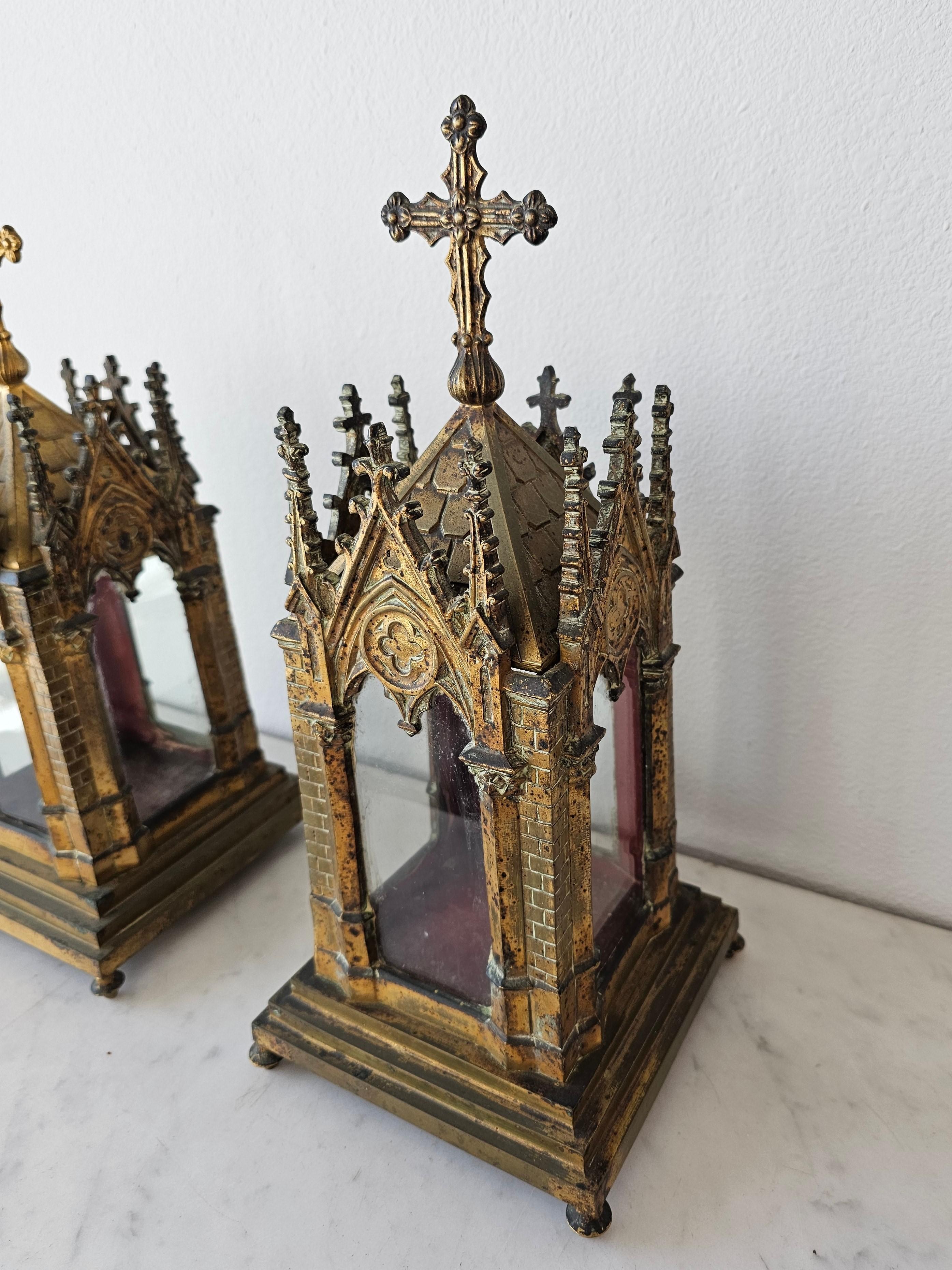 Fine 19th Century French Neo-Gothic Gilt Metal Cathedral Church Reliquary Pair For Sale 7