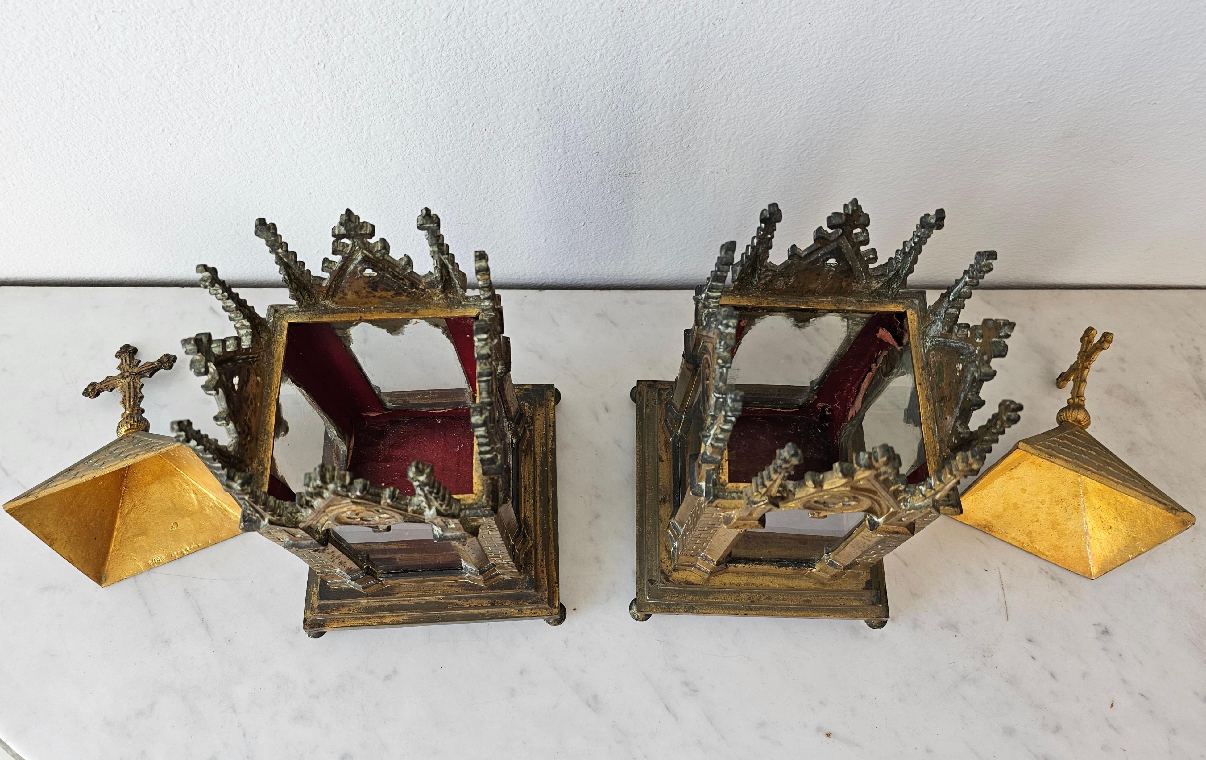 Fine 19th Century French Neo-Gothic Gilt Metal Cathedral Church Reliquary Pair For Sale 9