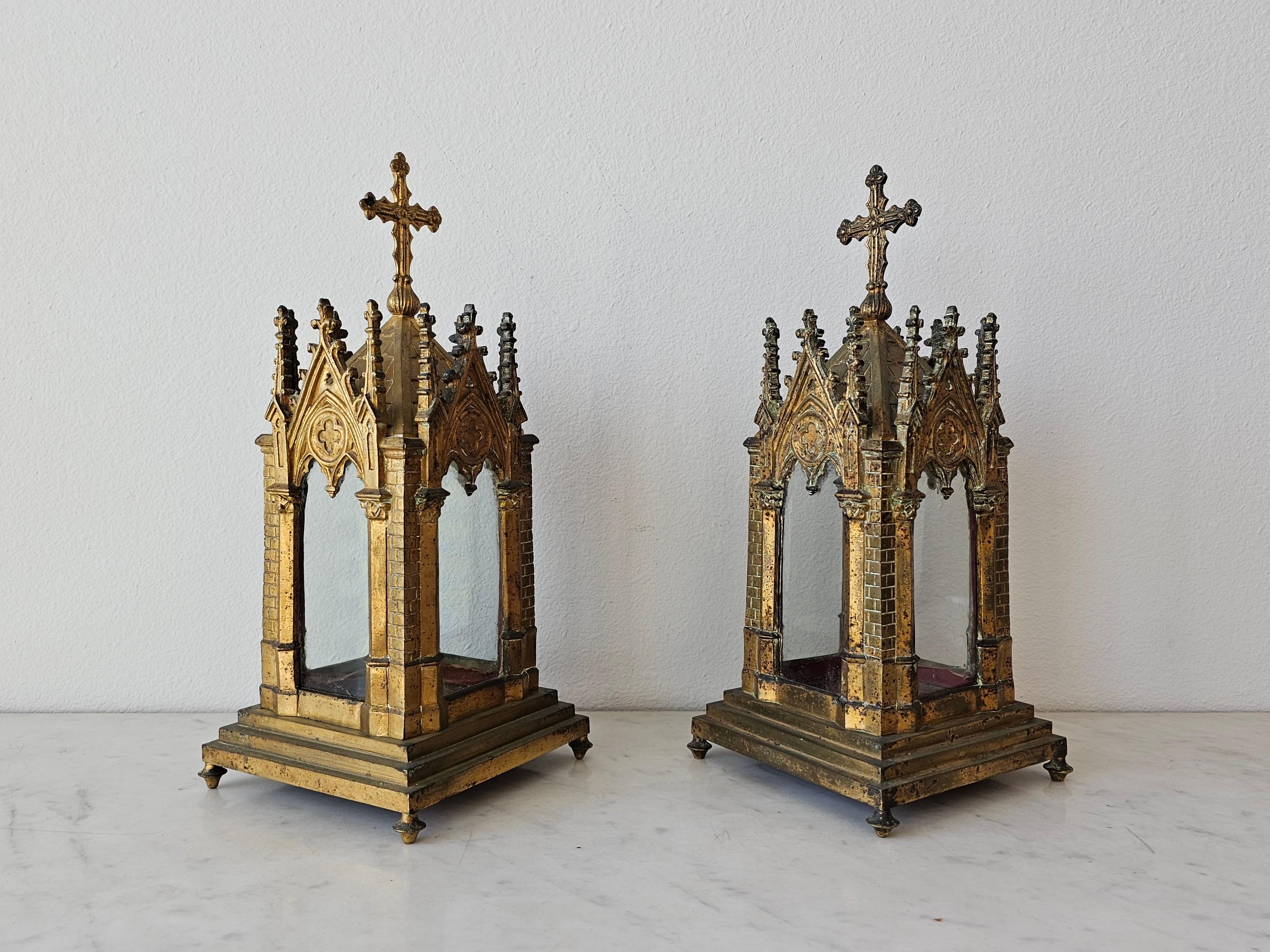 Fine 19th Century French Neo-Gothic Gilt Metal Cathedral Church Reliquary Pair For Sale 3