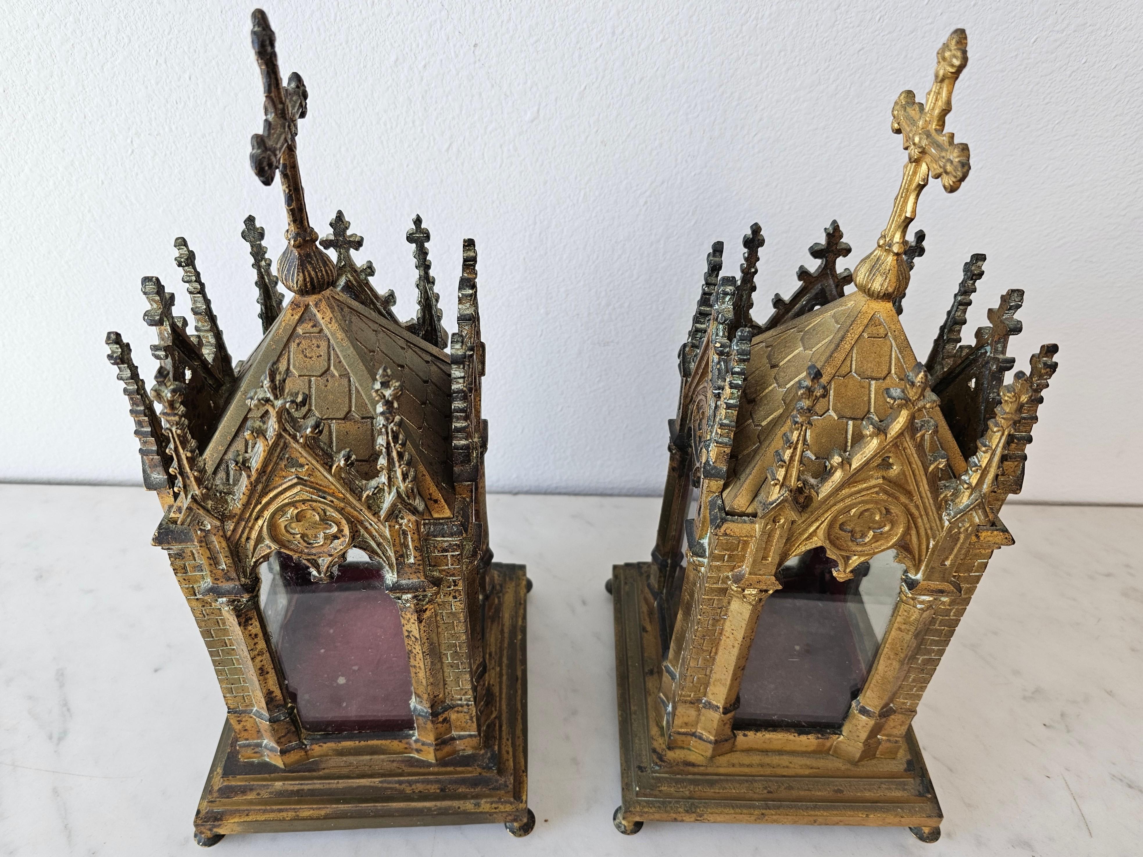 Fine 19th Century French Neo-Gothic Gilt Metal Cathedral Church Reliquary Pair For Sale 4