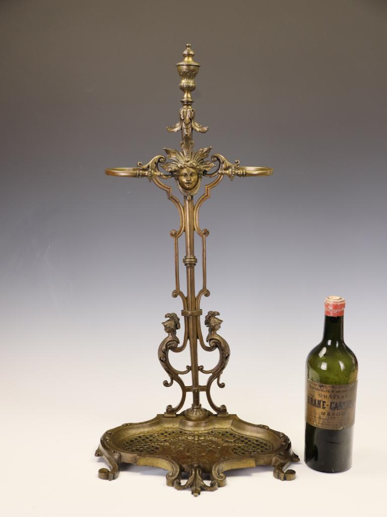 Fino candelabro francés de ormolina del siglo XIX, circa 1870 Francés en venta