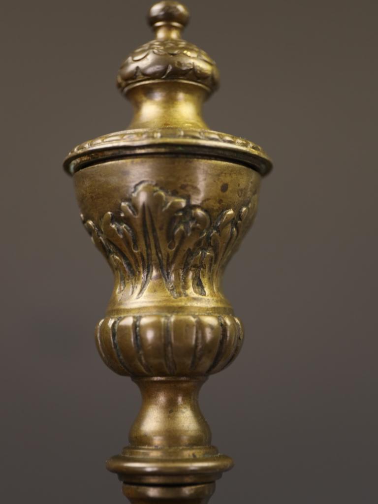 Fino candelabro francés de ormolina del siglo XIX, circa 1870 en venta 3