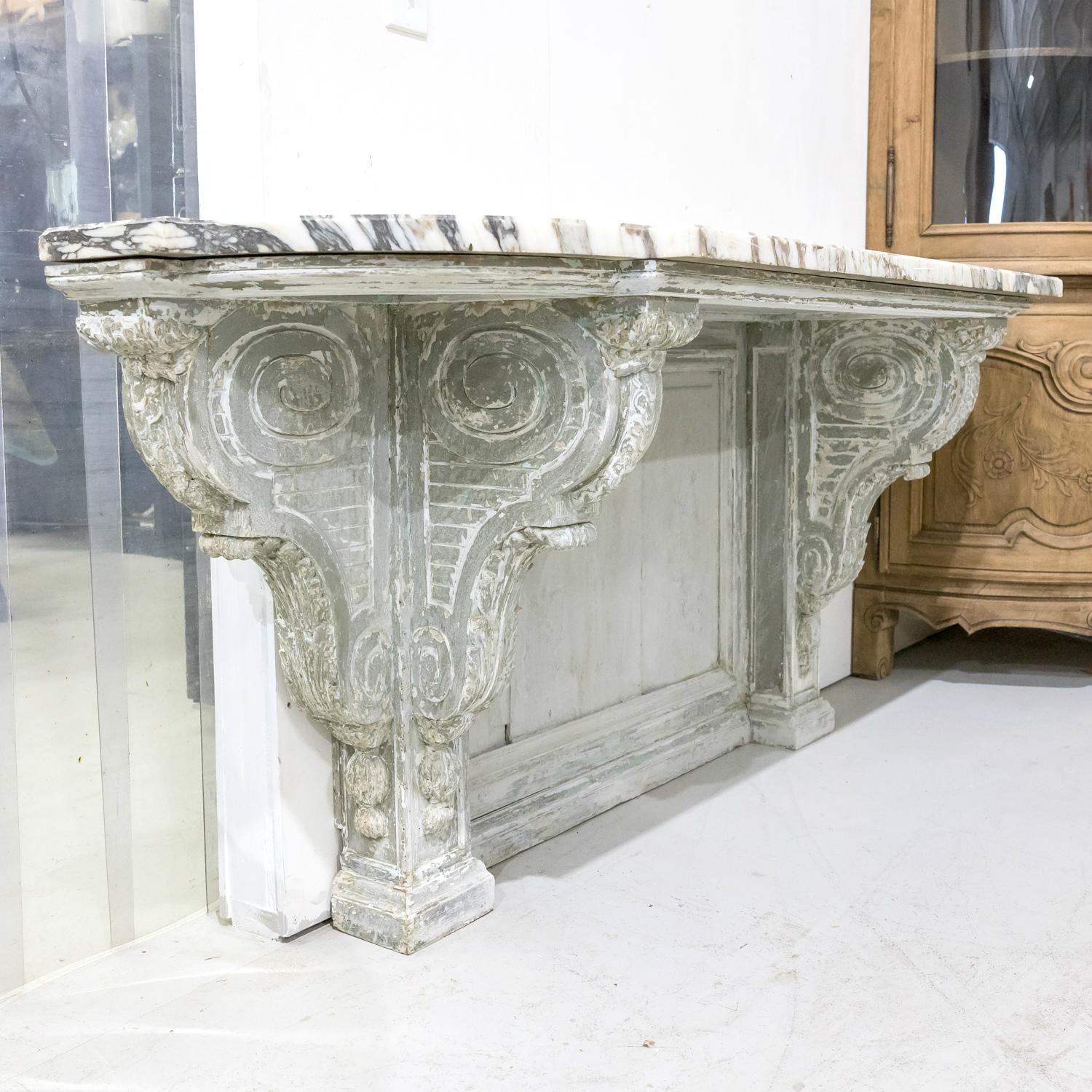 Fine 19th Century French Regence Style Painted Console with Calacatta Marble Top For Sale 4