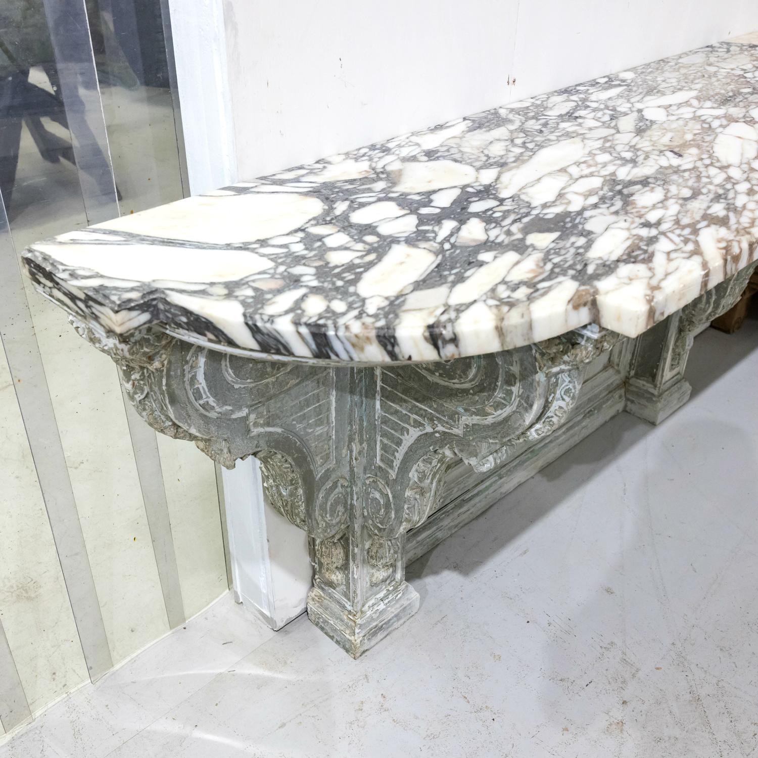 Fine 19th Century French Regence Style Painted Console with Calacatta Marble Top For Sale 3