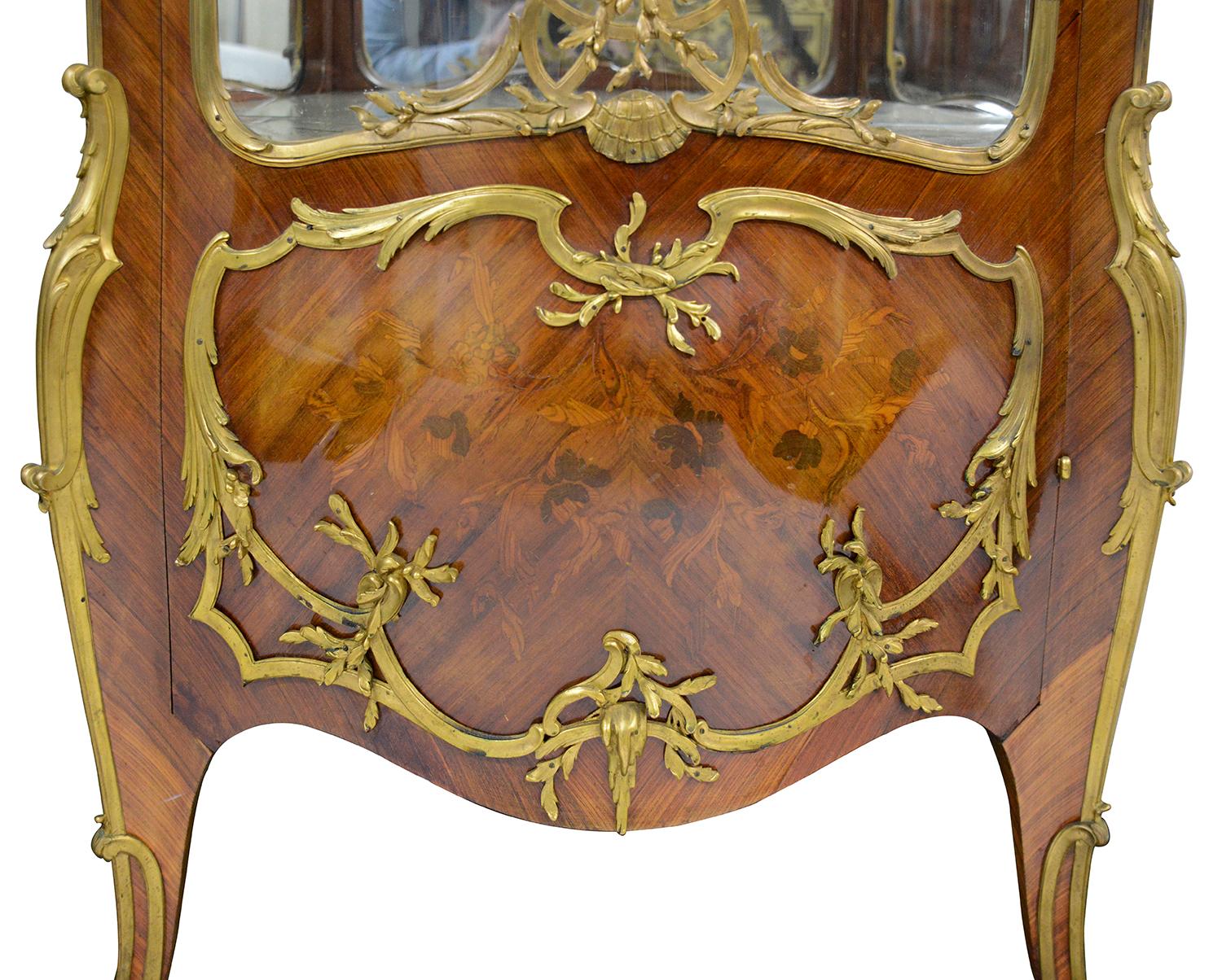 Louis XVI Fine 19th Century French Vitrine, by Francoise Linke For Sale