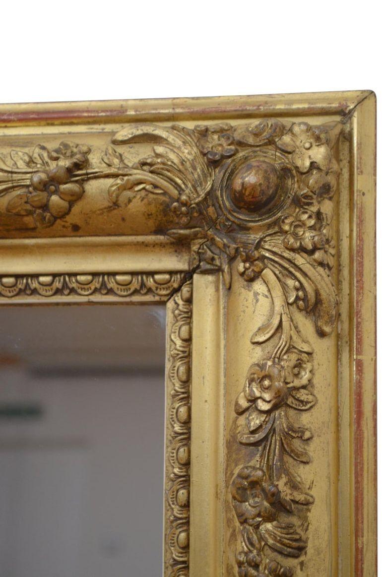 Miroir mural doré du 19e siècle en vente 3