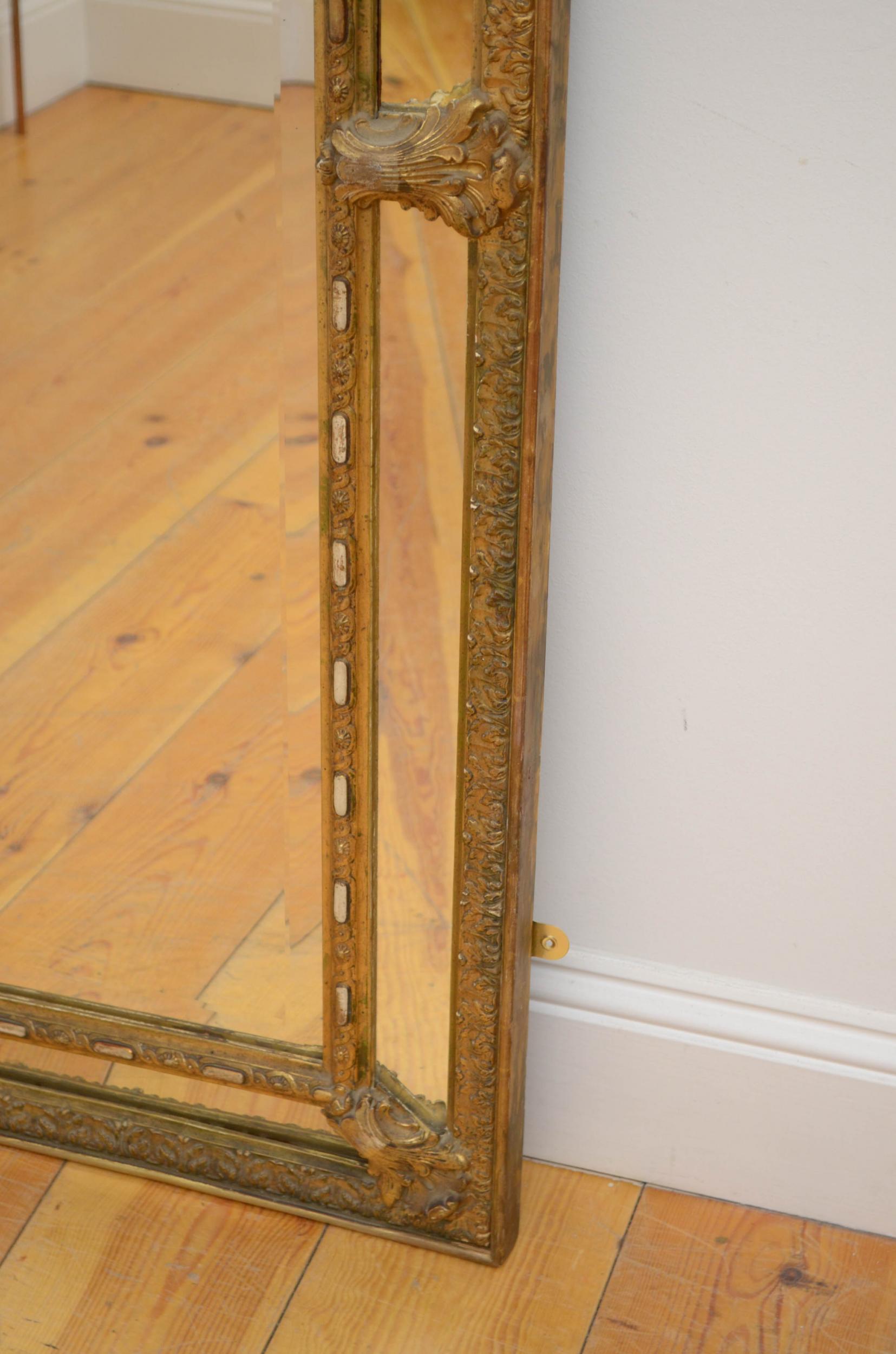Fine 19th Century Gilded Wall Mirror For Sale 4