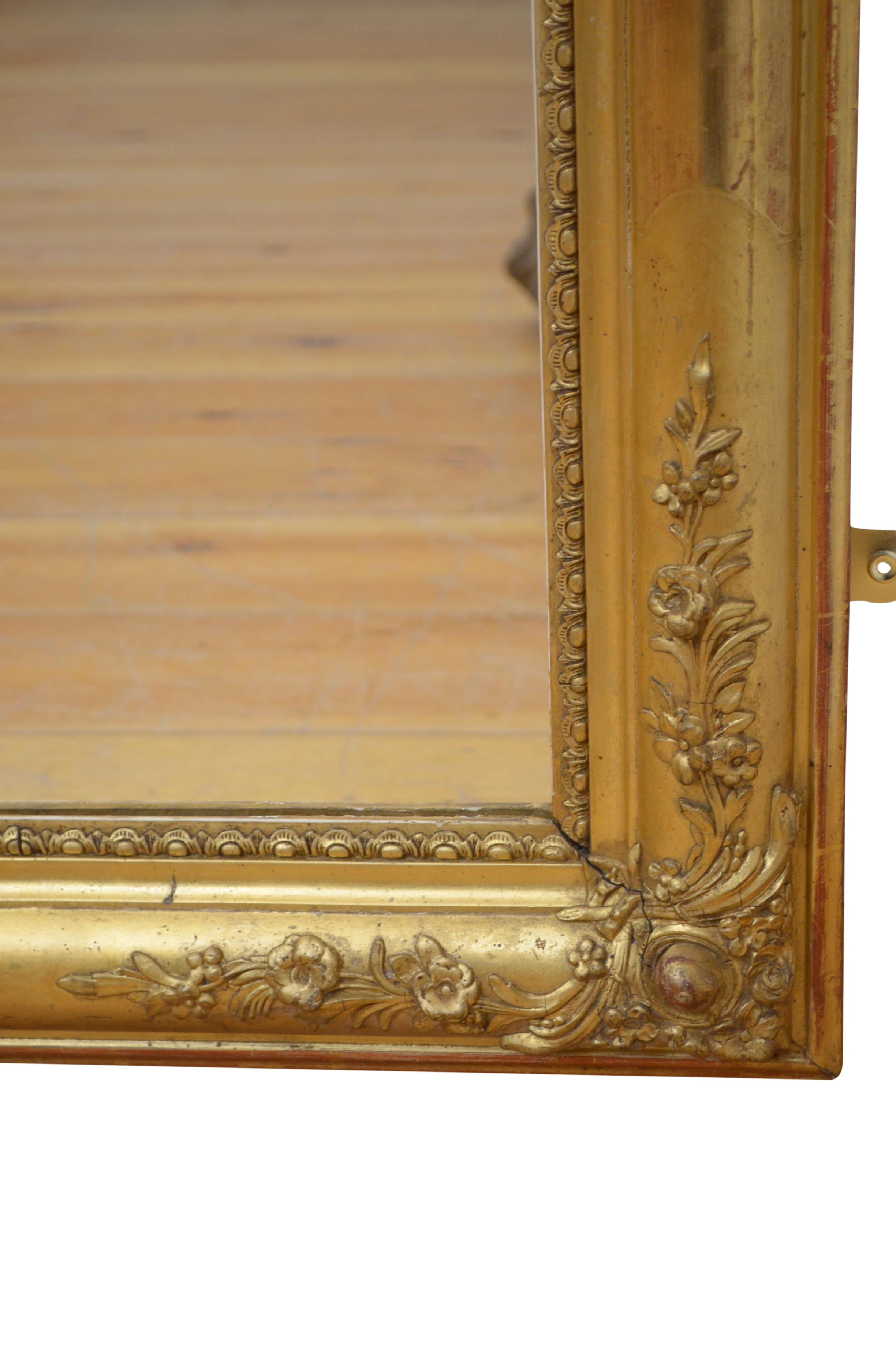 Fine miroir mural doré du XIXe siècle en vente 5