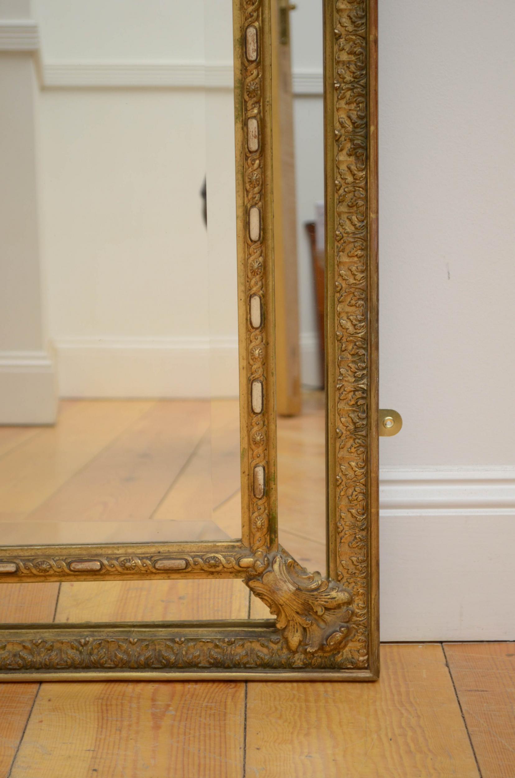Fine 19th Century Gilded Wall Mirror For Sale 7