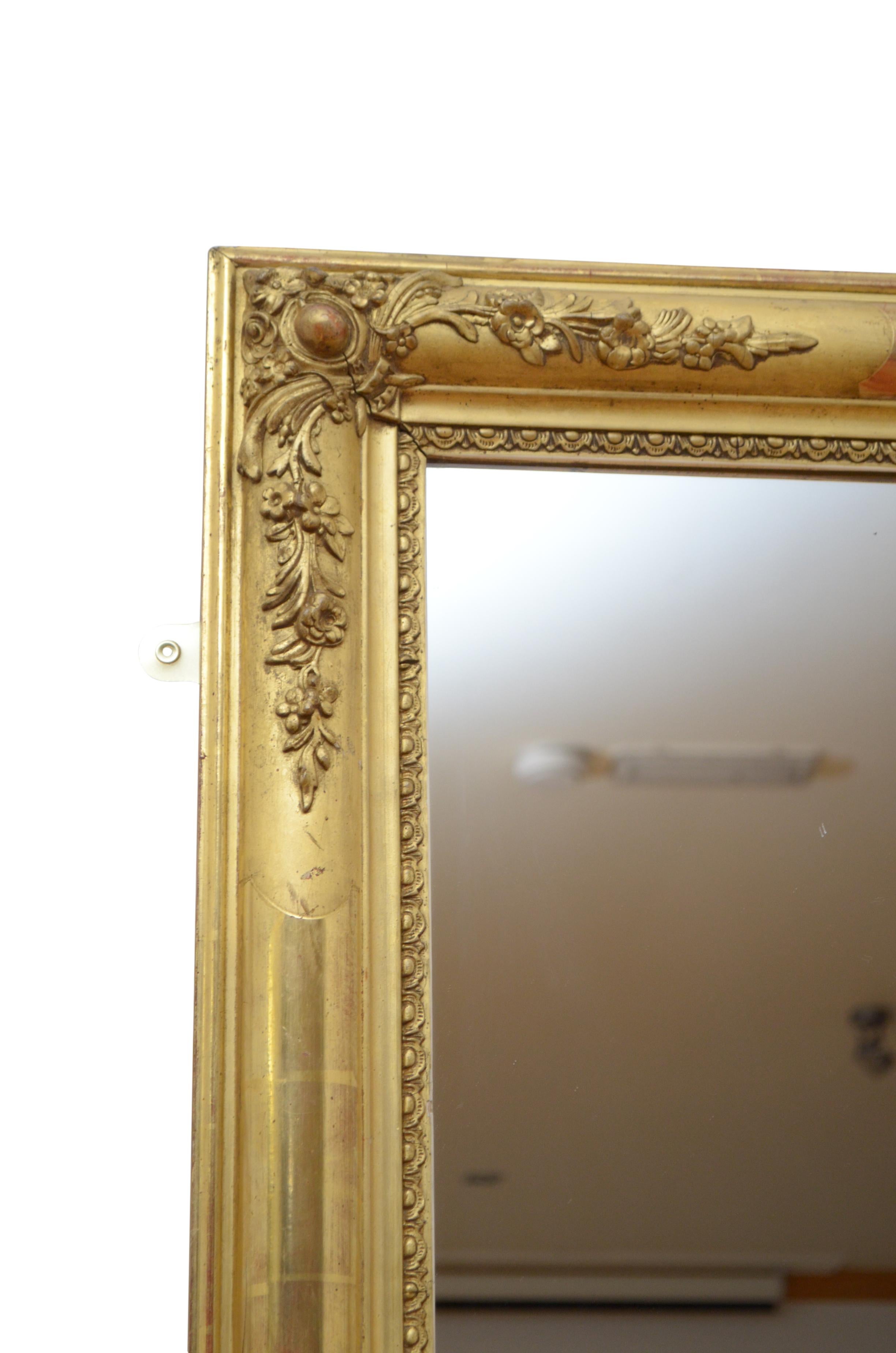 Giltwood Fine 19th Century Gilded Wall Mirror For Sale