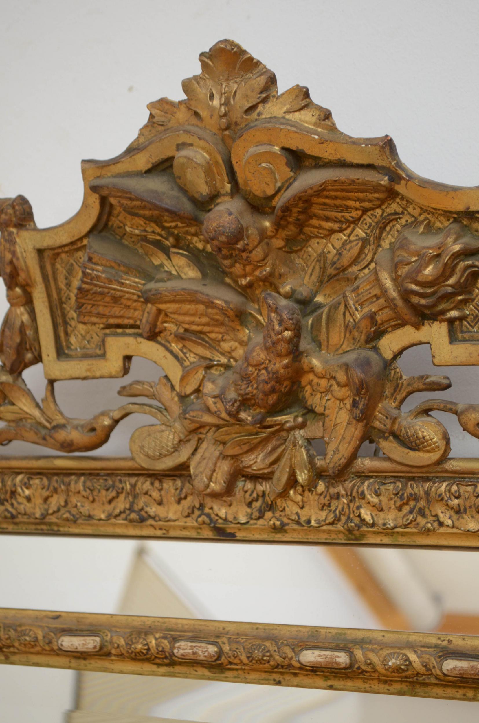 Fine miroir mural doré du XIXe siècle en vente 1