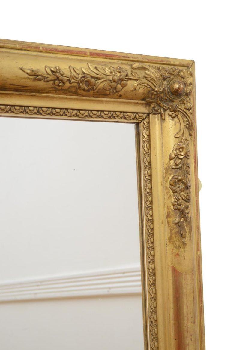Miroir mural doré du 19e siècle en vente 2