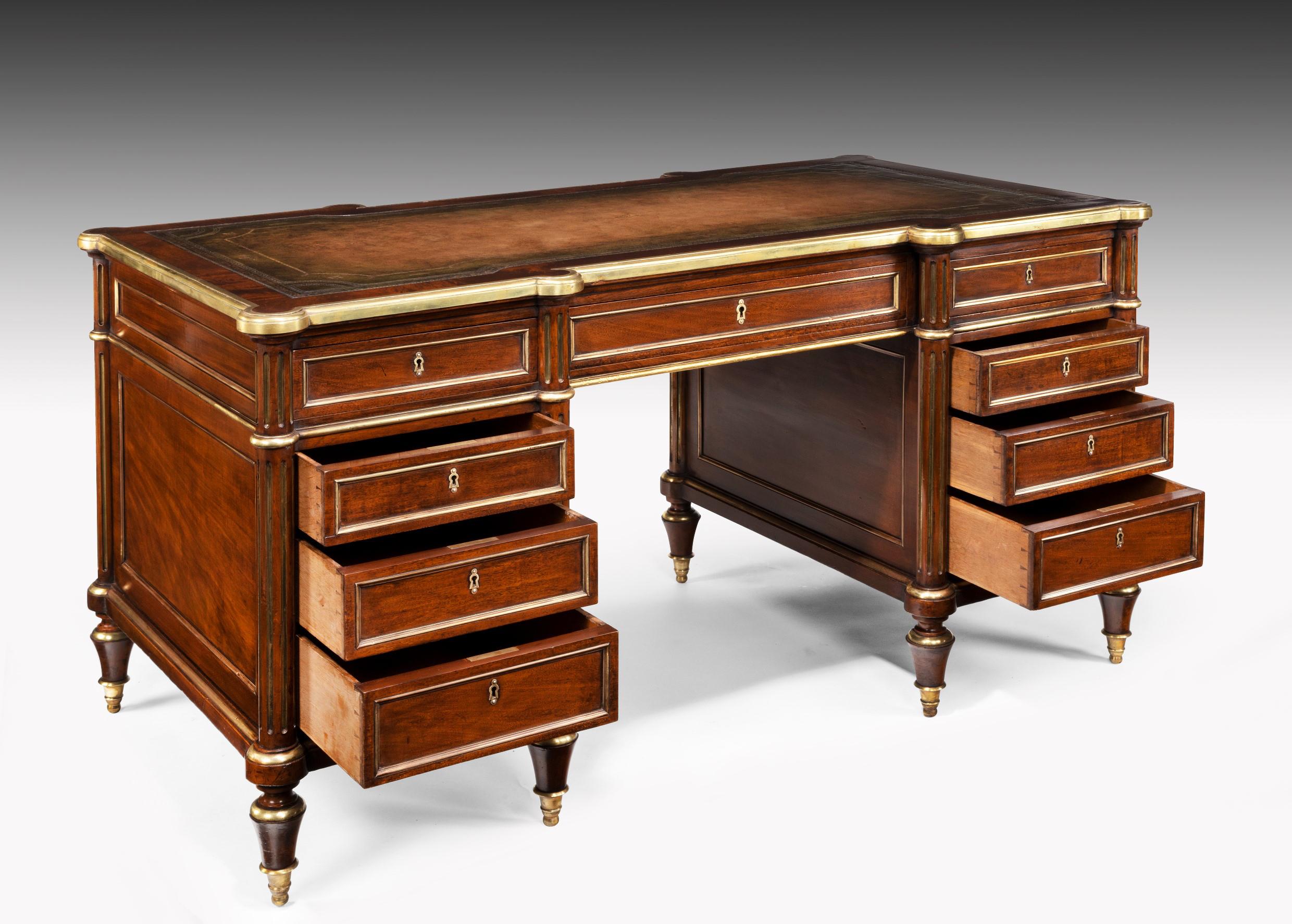 Fine 19th Century Gillows Brass-Mounted Mahogany Pedestal Desk 4
