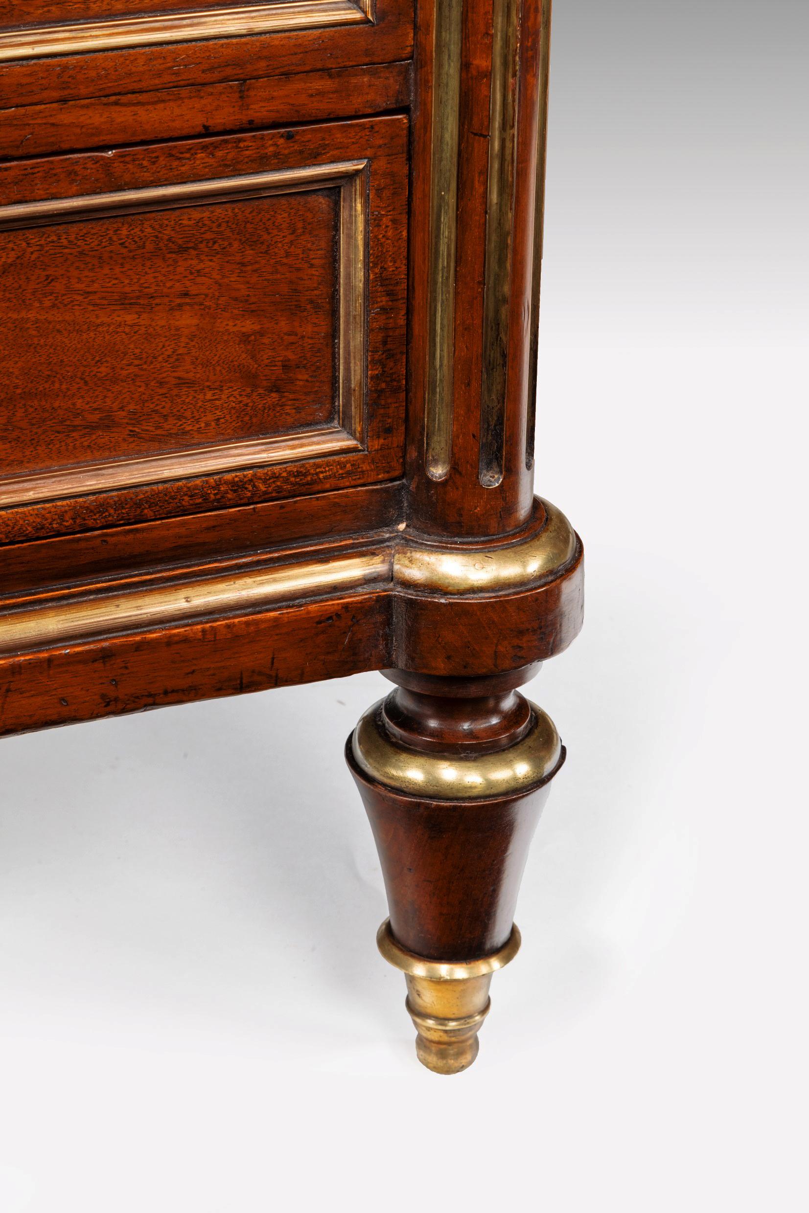 Fine 19th Century Gillows Brass-Mounted Mahogany Pedestal Desk 2