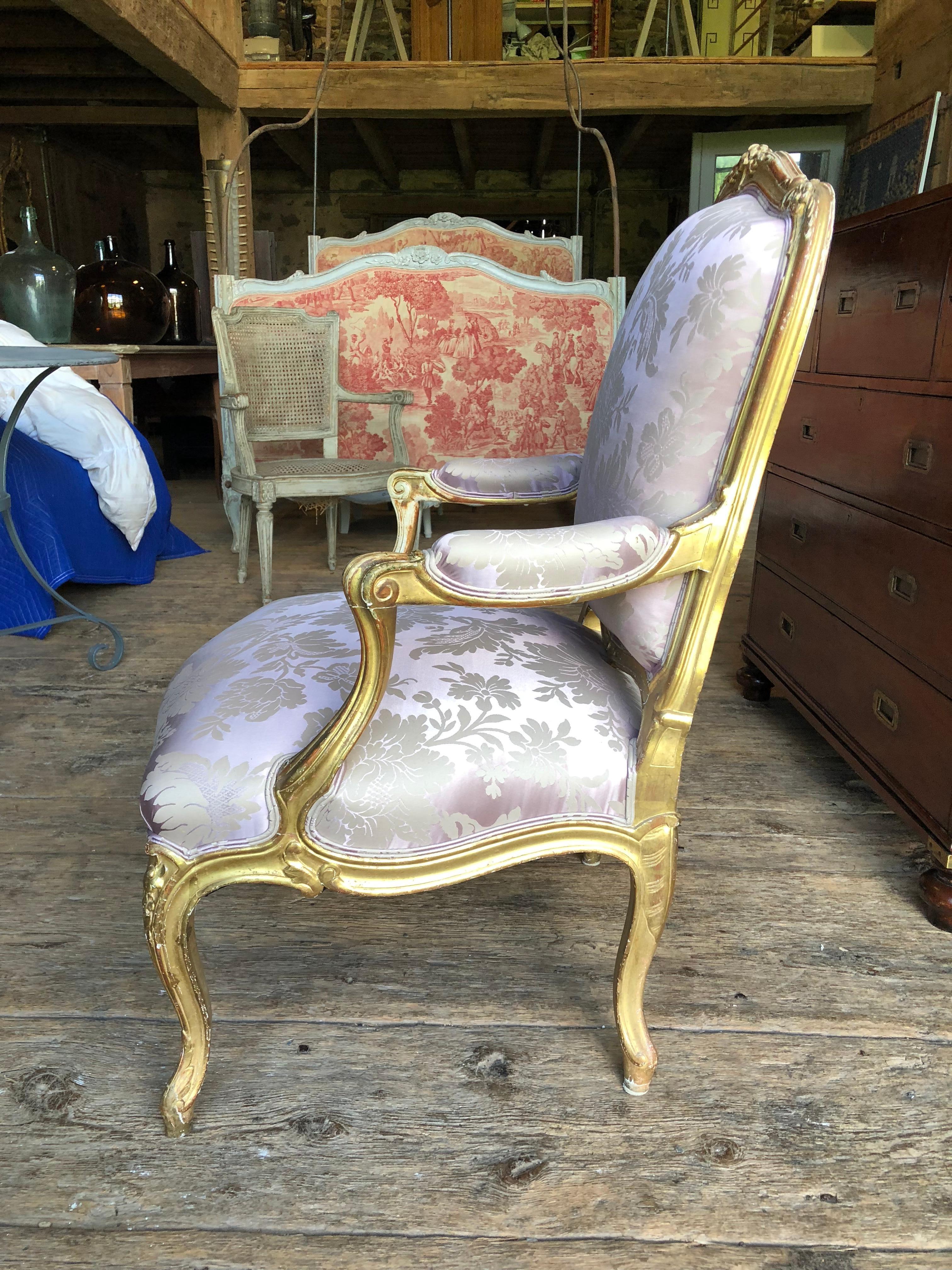 Fine 19th Century Louis XV Giltwood Armchair 4