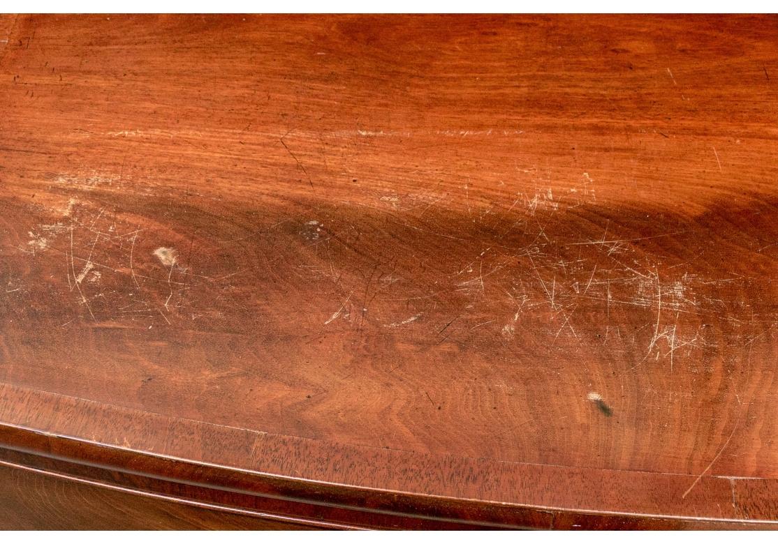 XIXe siècle Coffre à arc en acajou du 19ème siècle à restaurer en vente