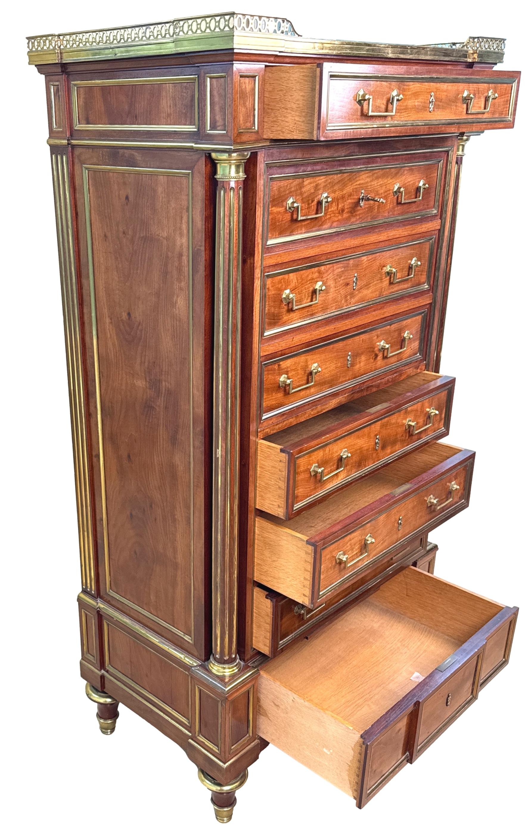 Fine 19th Century Mahogany French Secretaire Abbatant For Sale 3