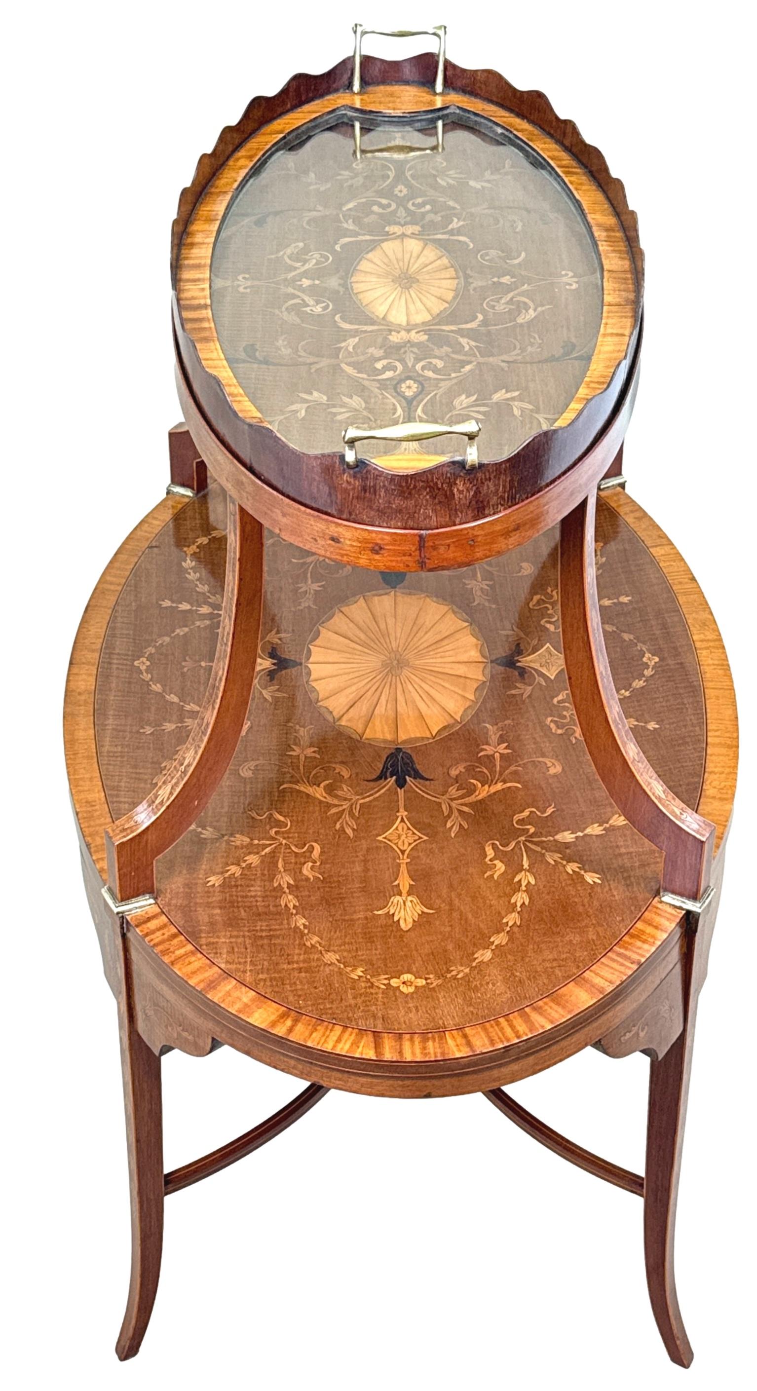 Table à deux niveaux en acajou et bois satiné du XIXe siècle Bon état - En vente à Bedfordshire, GB