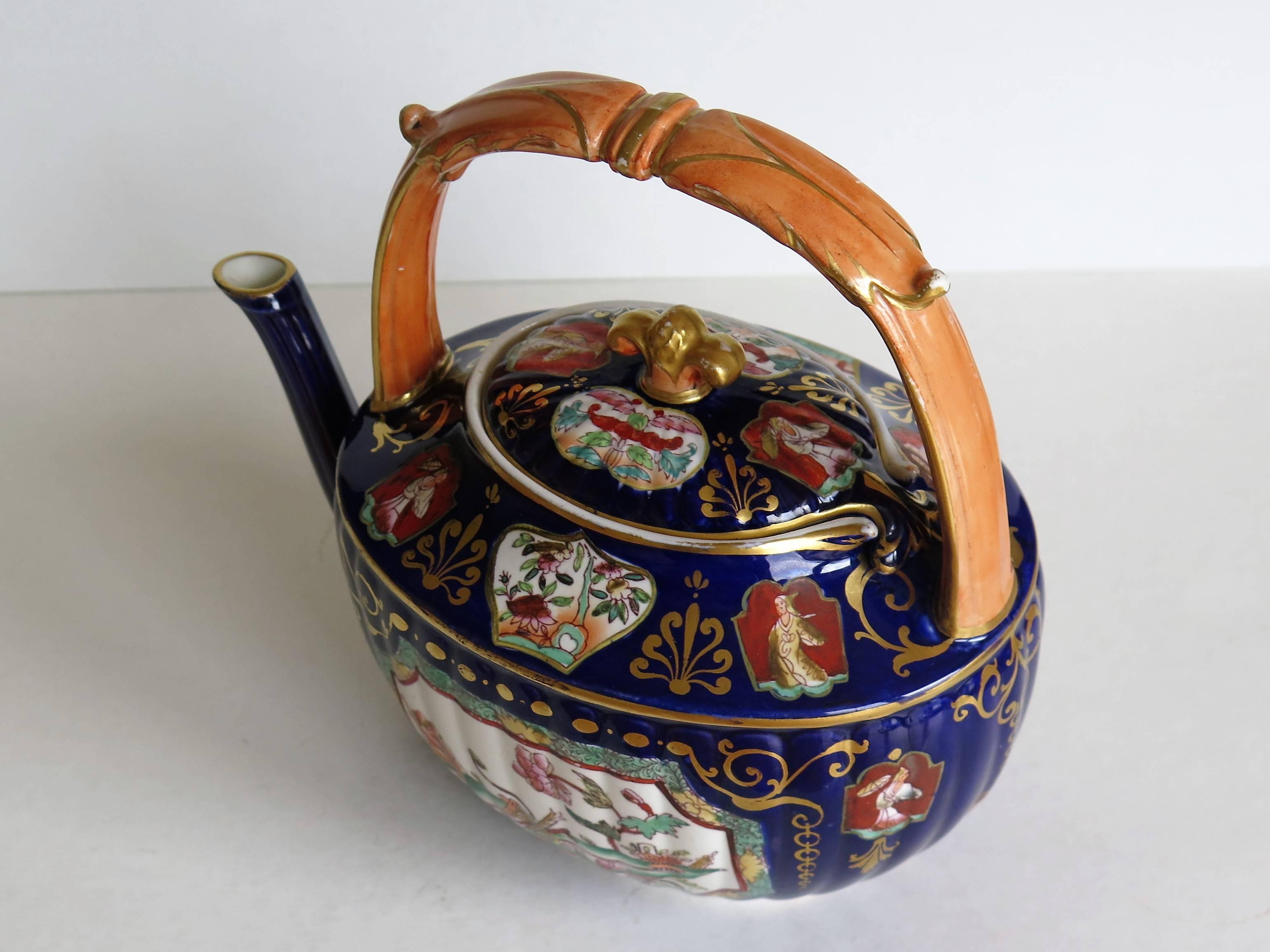 Chinoiserie Fine 19th Century Mason's Ashworth's Ironstone Tea Pot Rare Shape, circa 1870