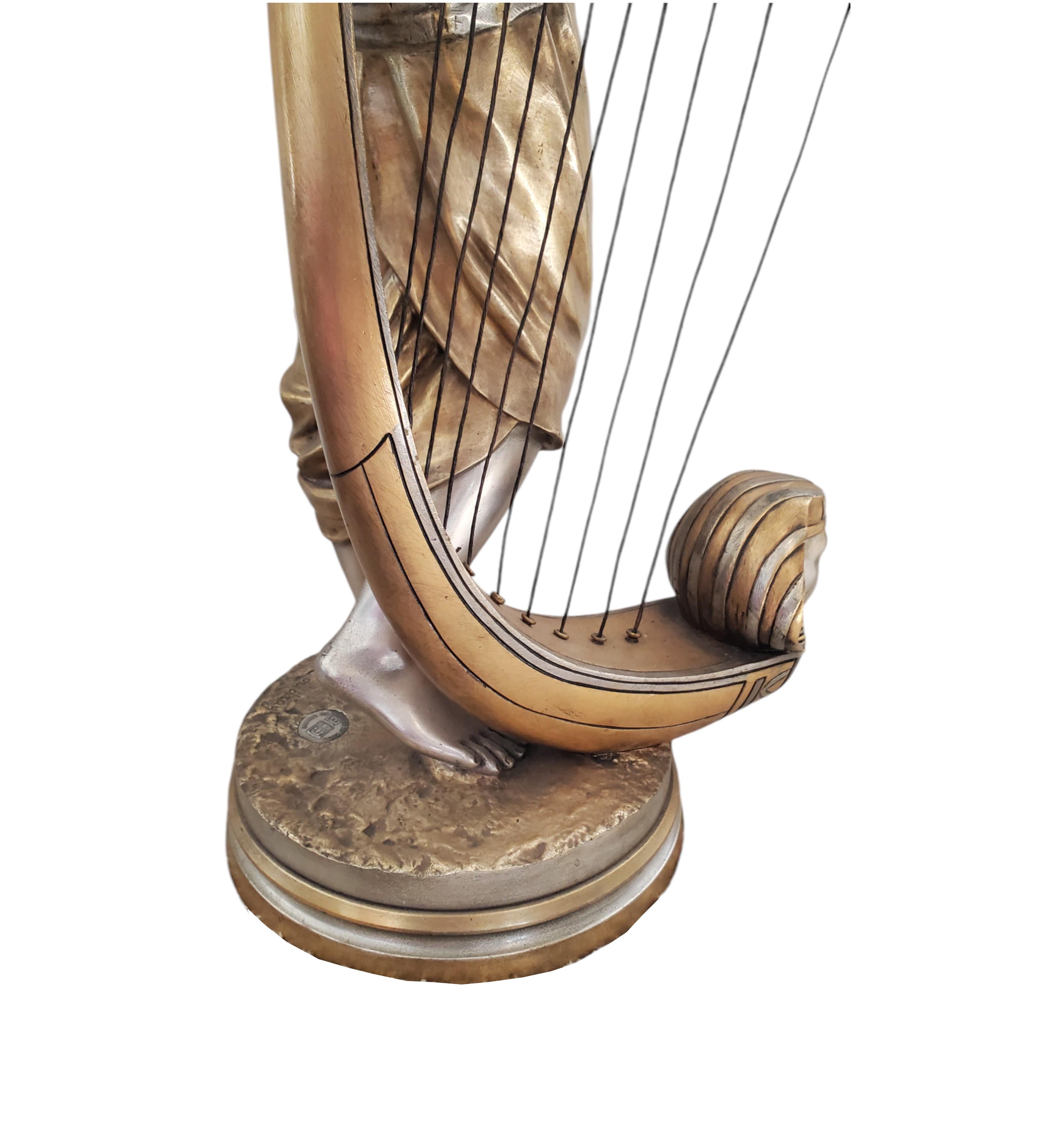 Fino paquete del siglo XIX dorado, bronce plateado músico arpista femenino Coudray en venta 13