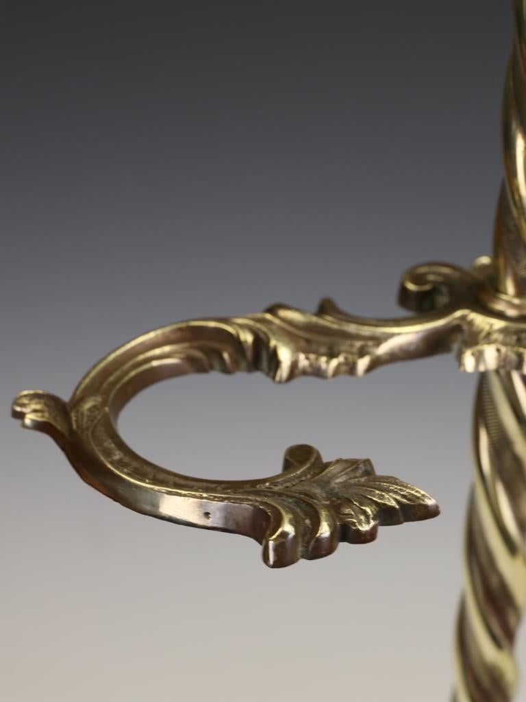 Raffinato bastone o bastone da camino in ottone del XIX secolo in stile Rococò Revival in vendita 5