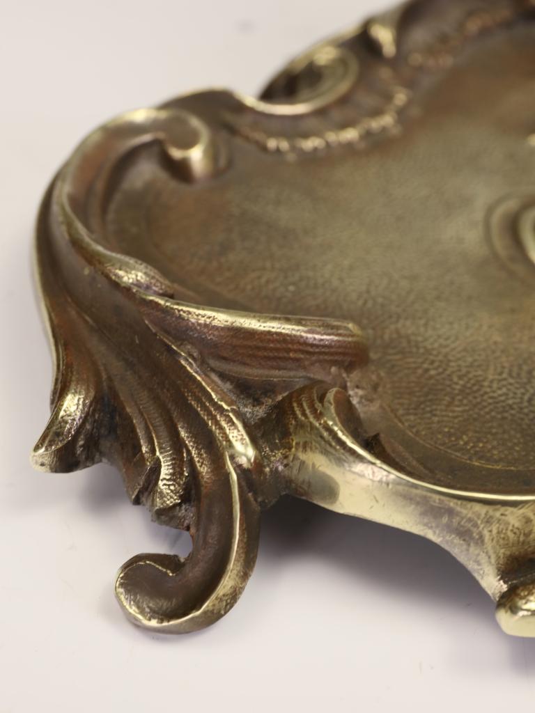 Raffinato bastone o bastone da camino in ottone del XIX secolo in stile Rococò Revival in vendita 10