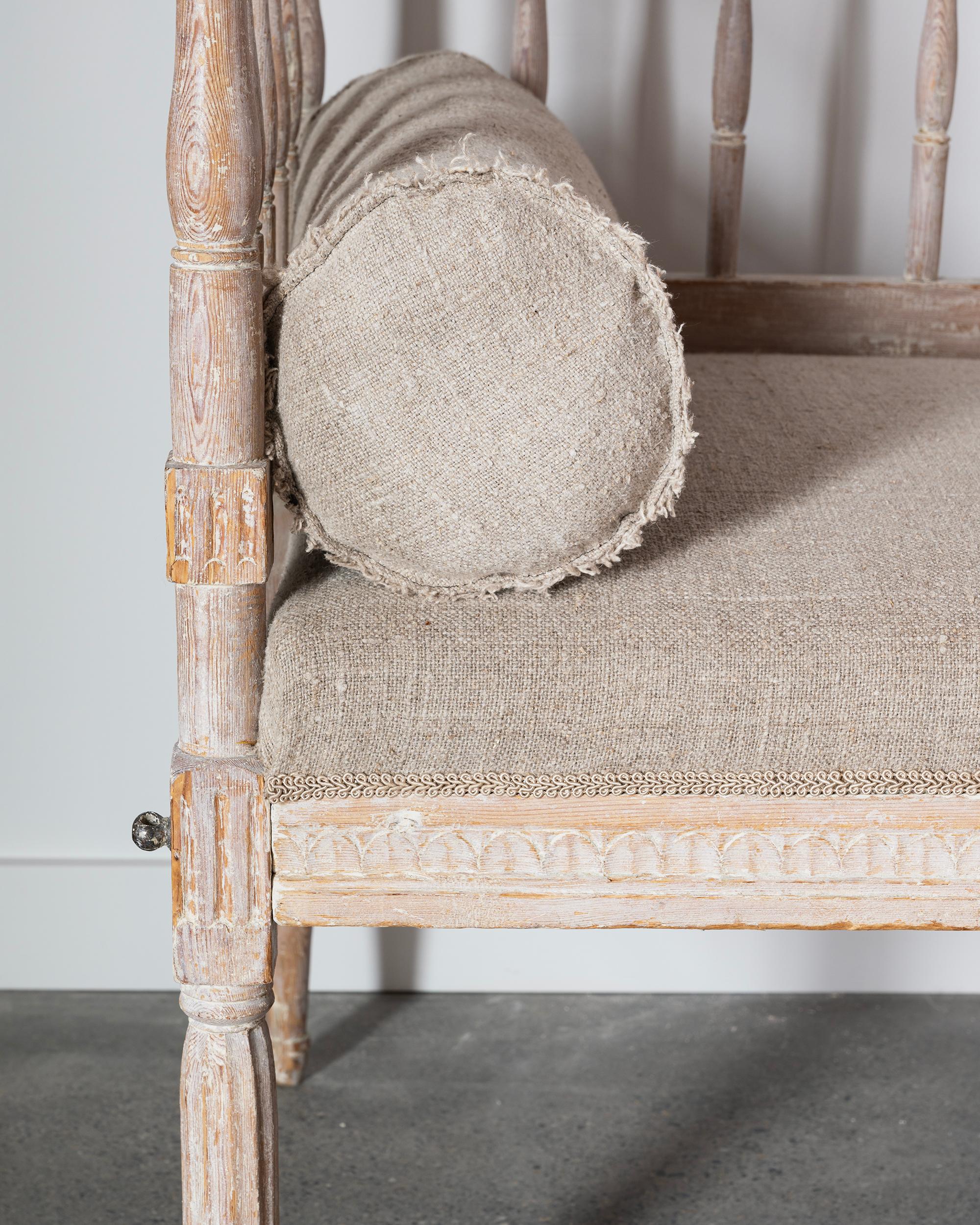 Schwedisches Gustavianisches Sofa aus dem 19. Jahrhundert  im Angebot 1