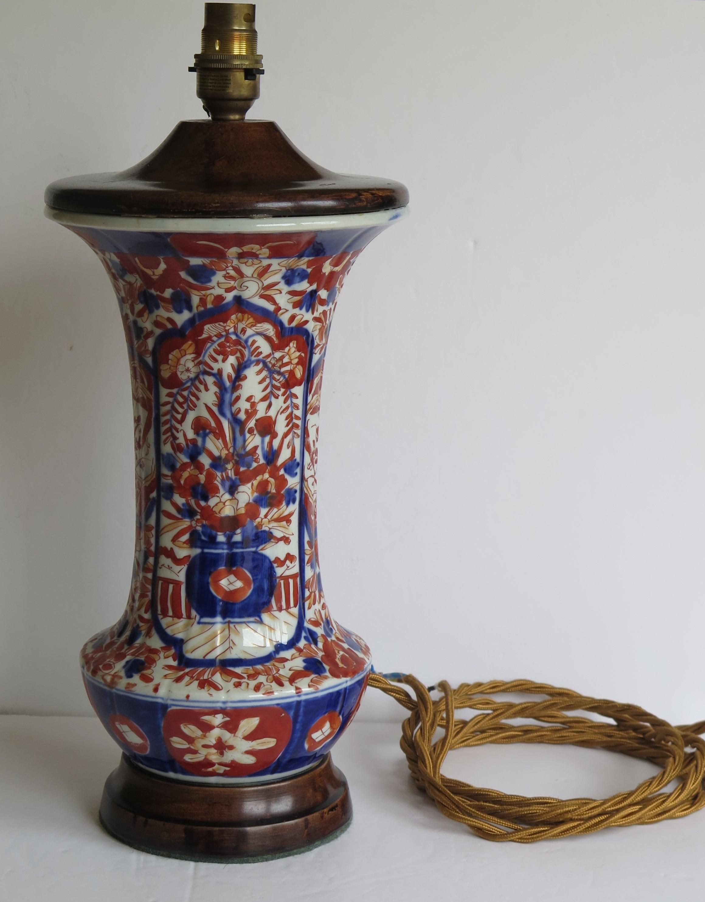 Hand-Crafted Fine 19th Century Tall Japanese Porcelain Vase Table Lamp Imari, Meiji Period