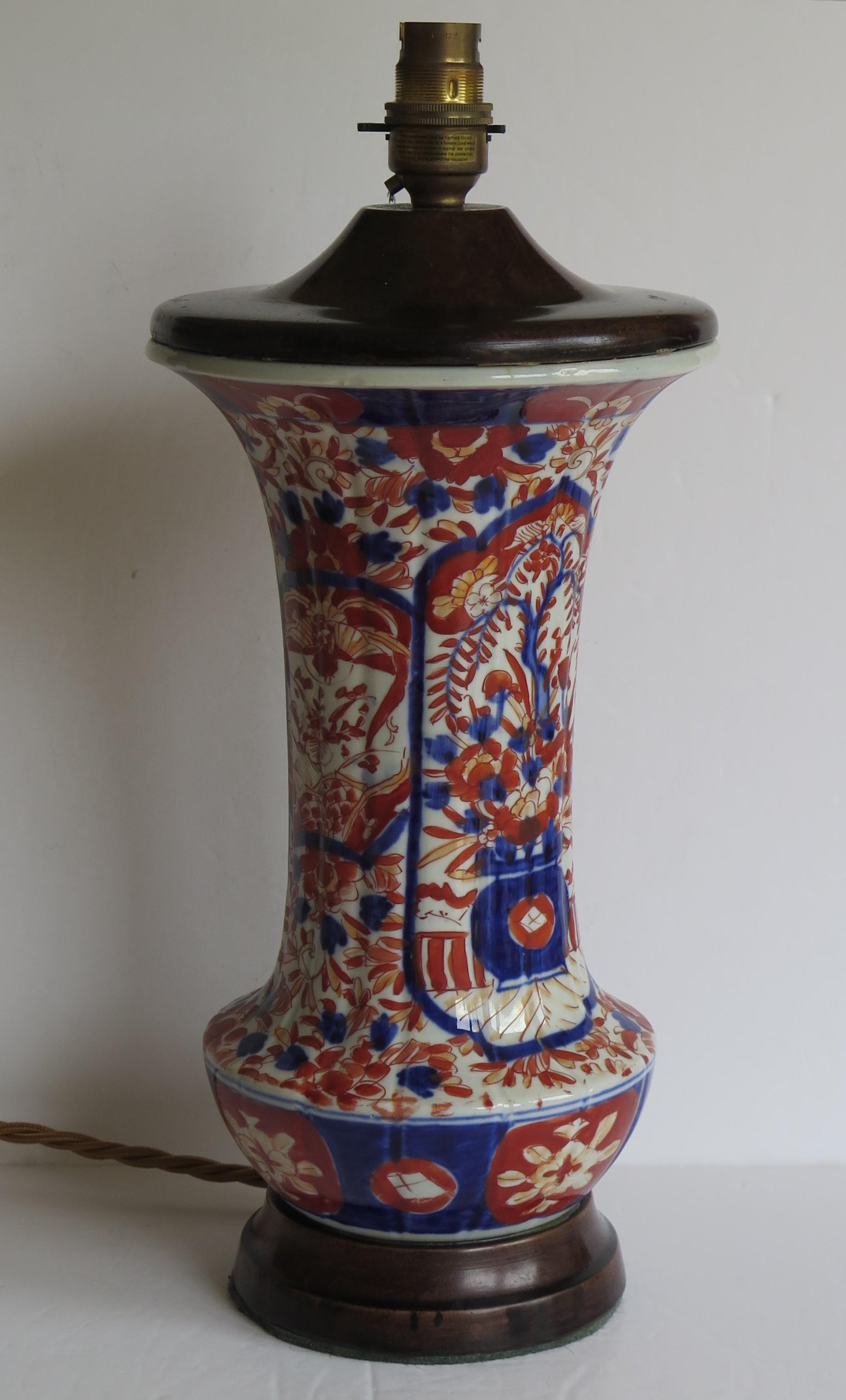 Fine 19th Century Tall Japanese Porcelain Vase Table Lamp Imari, Meiji Period In Good Condition In Lincoln, Lincolnshire
