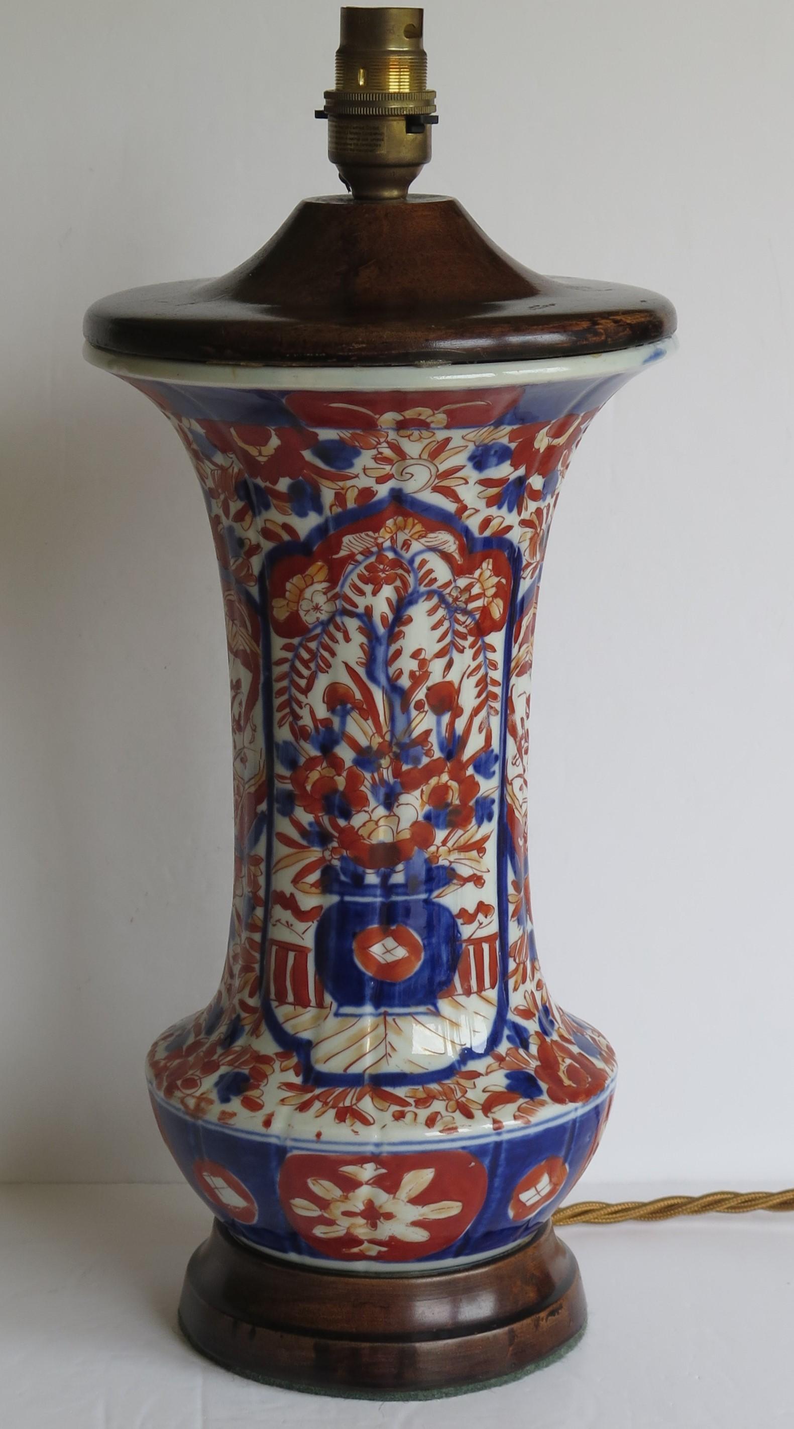 Fine 19th Century Tall Japanese Porcelain Vase Table Lamp Imari, Meiji Period 2