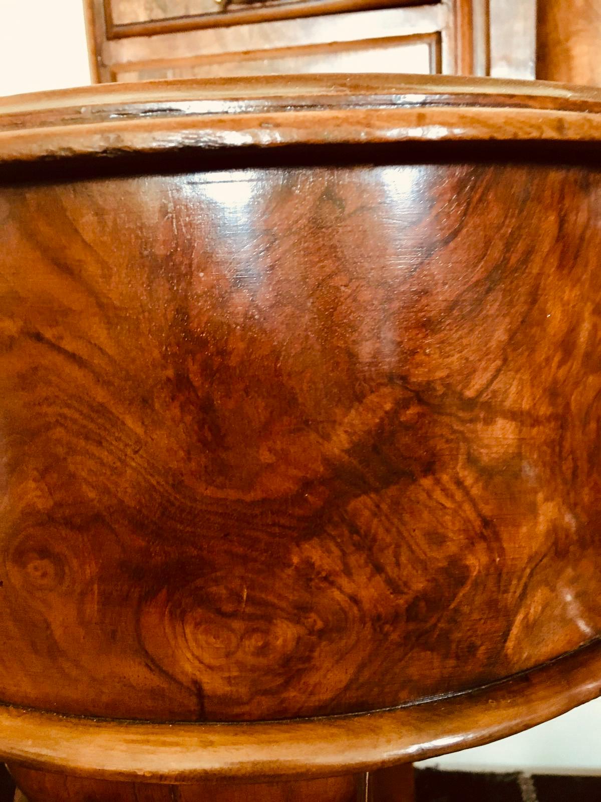 English Fine 19th Century Victorian Antique Burr Walnut Dressing Table