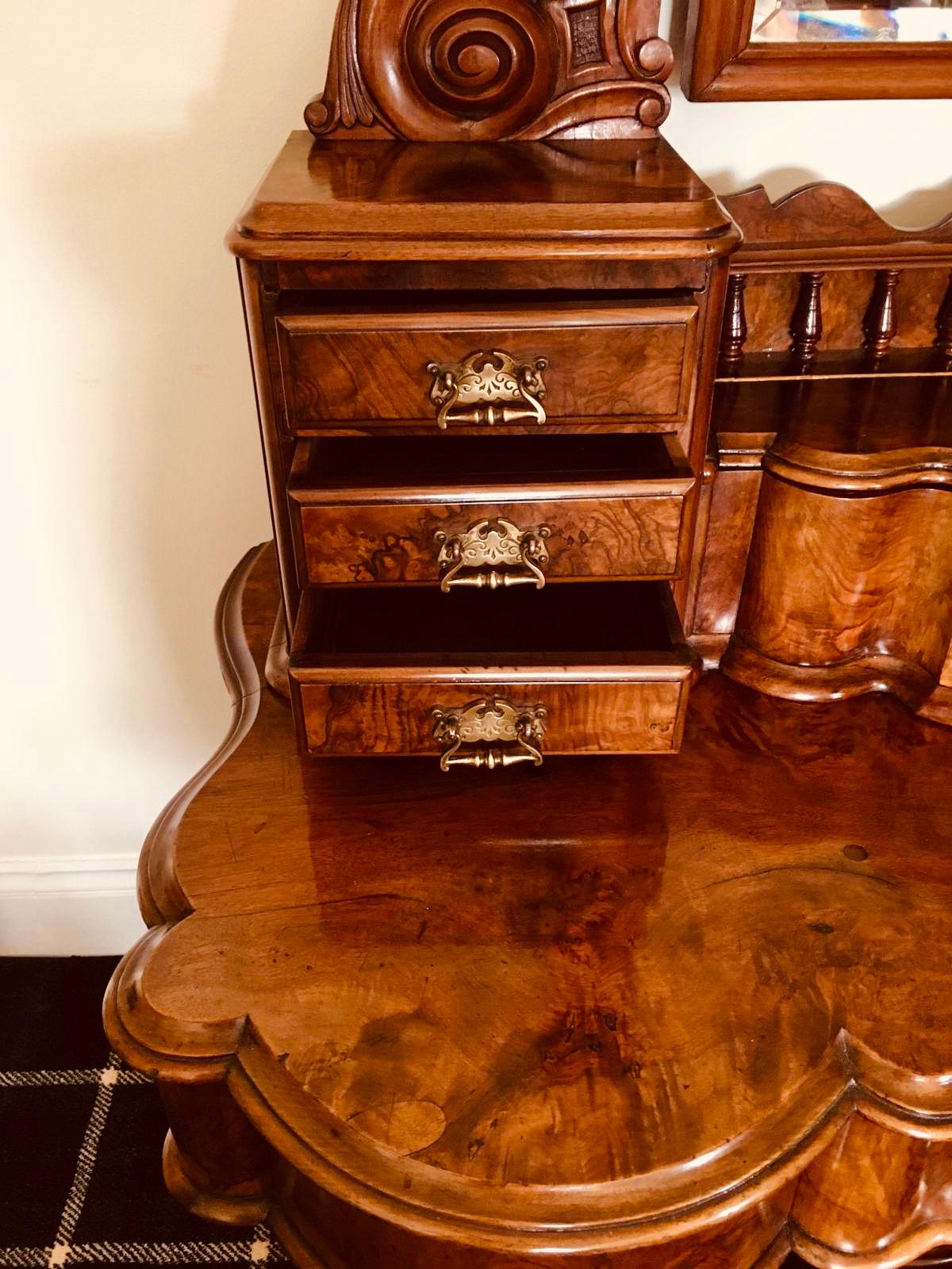 Fine 19th Century Victorian Antique Burr Walnut Dressing Table In Excellent Condition In Suffolk, GB