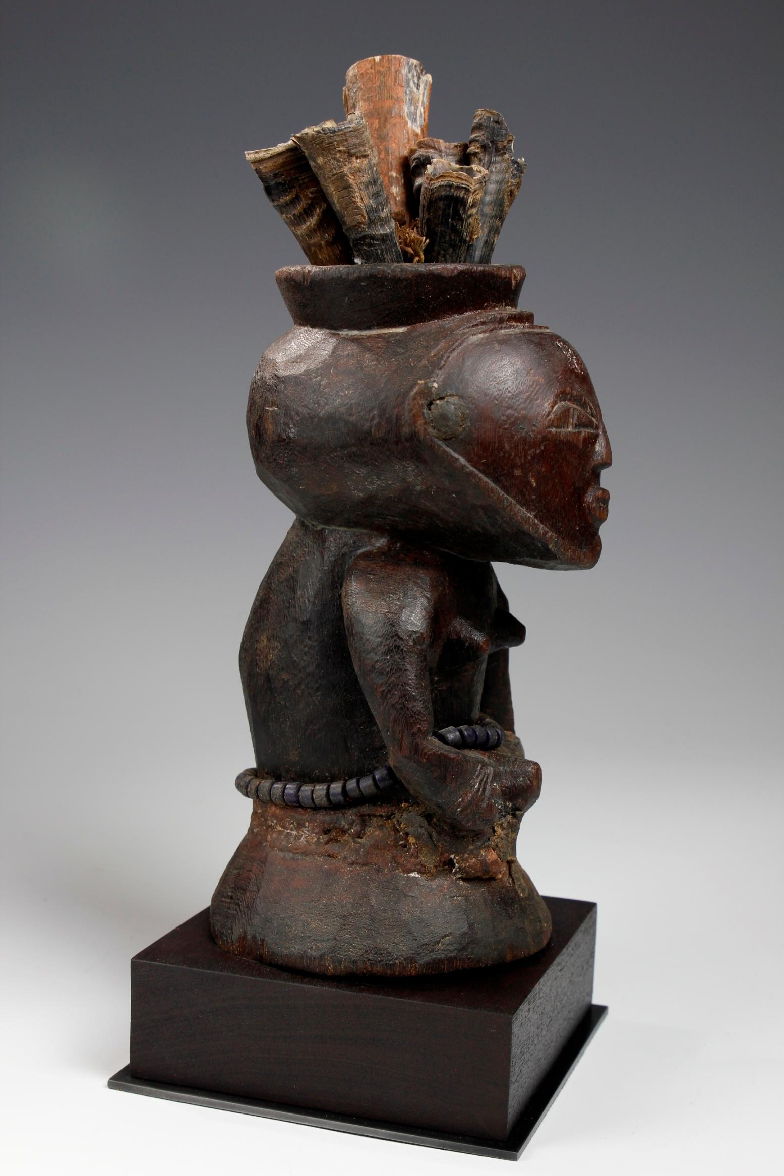 Congolese Fine 19th/Early 20th Century Fetish Figure  For Sale