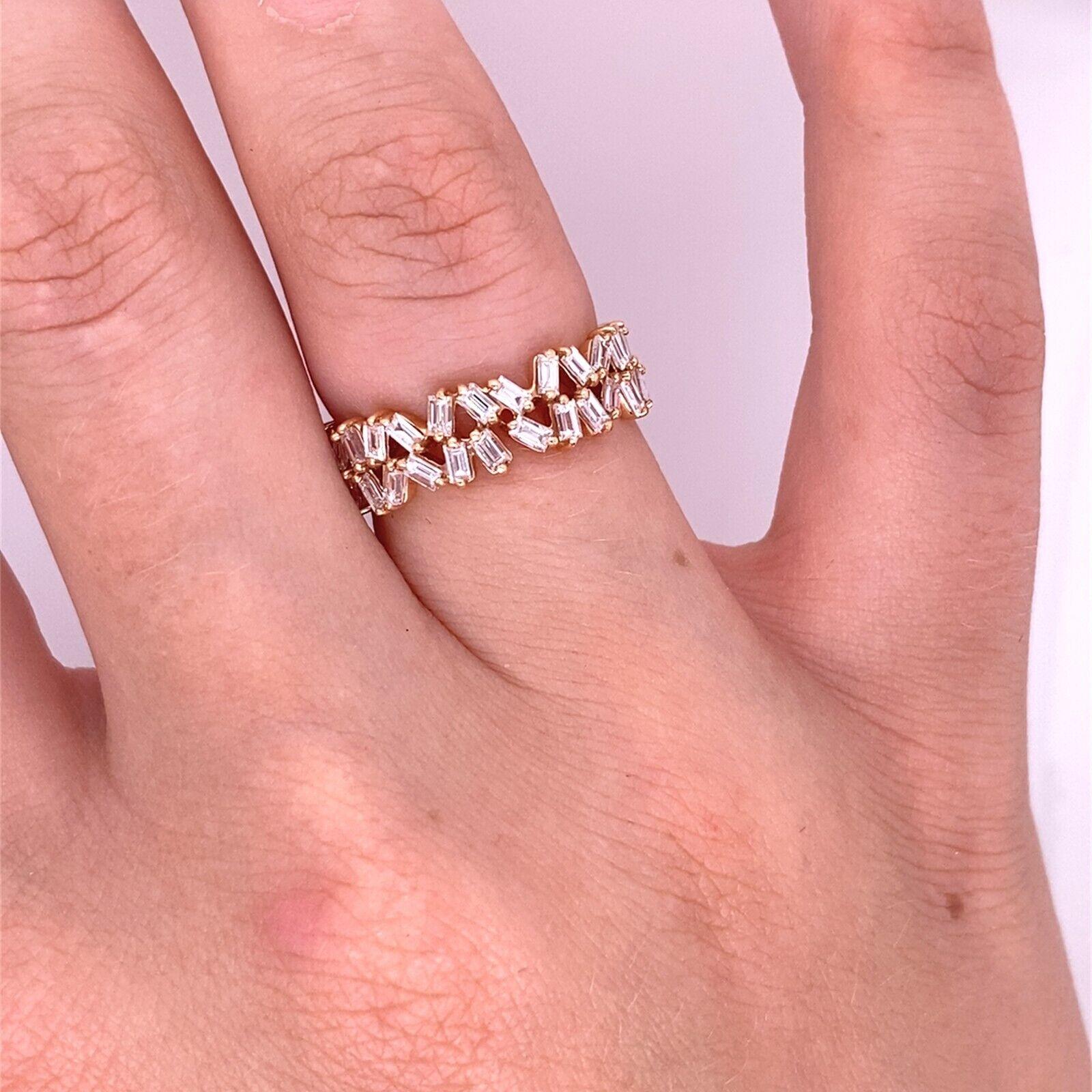 Fine 2 Row Baguette Full Eternity Ring 1.81ct of Diamonds in 18ct Rose Gold In New Condition For Sale In London, GB