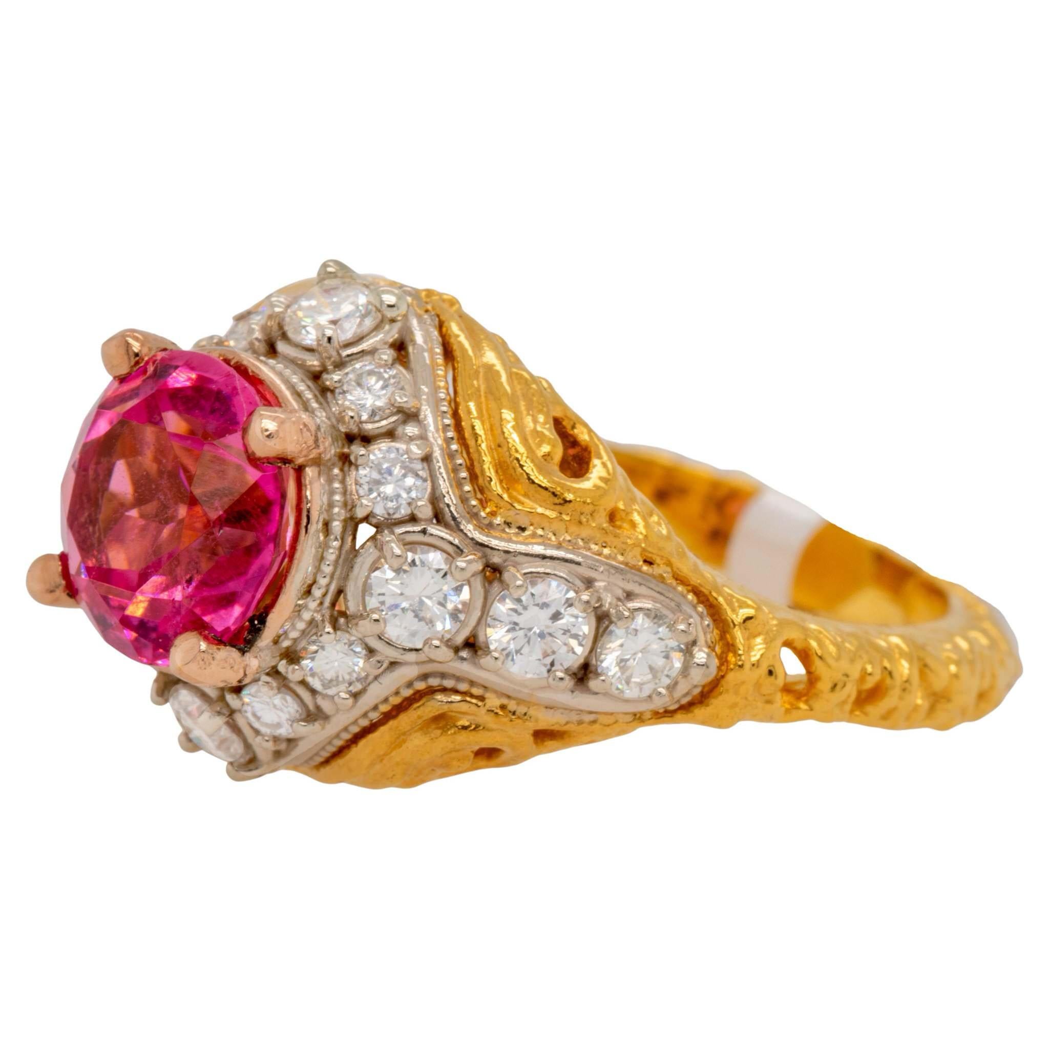 Fine 3 Carat Pink Sapphire Ring Set with Diamonds 14k Gold  In Excellent Condition In Carlsbad, CA