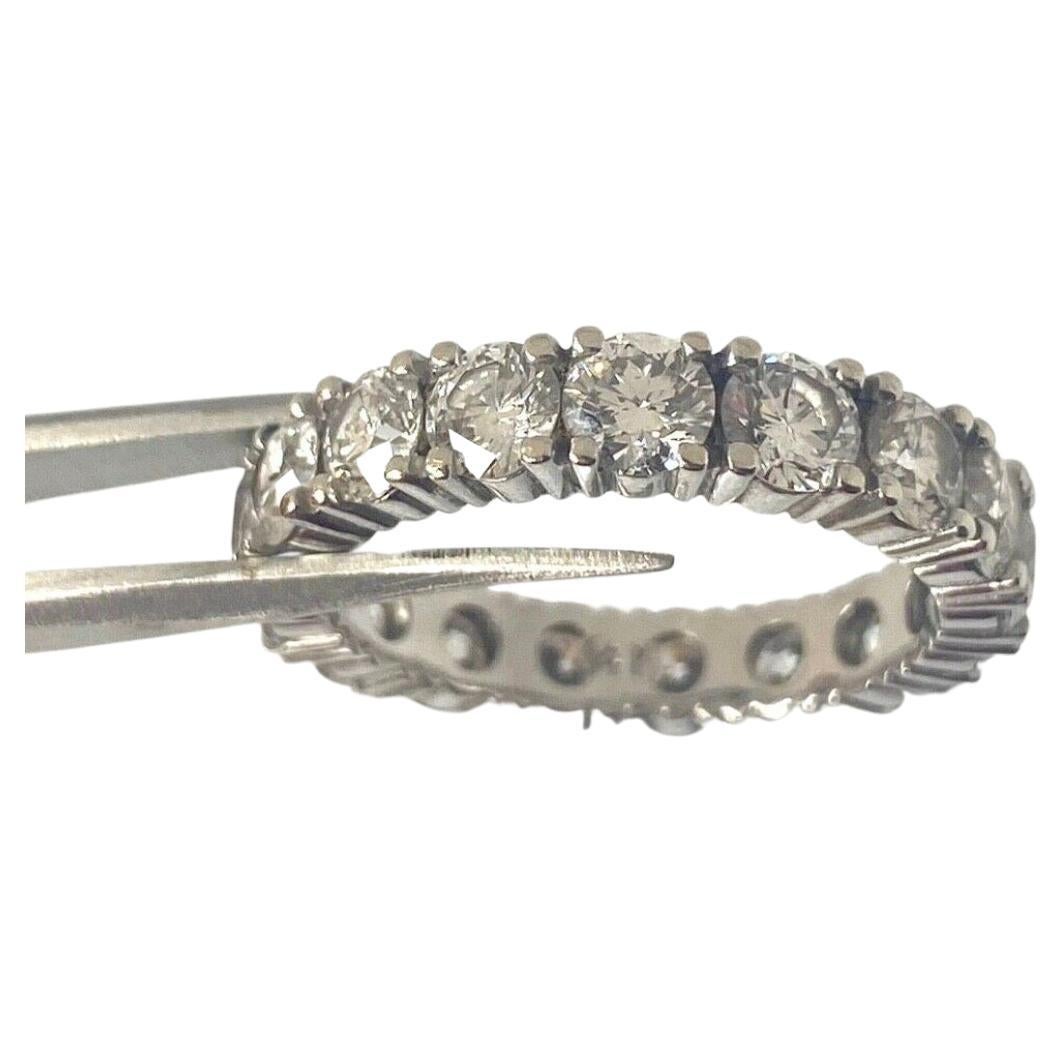 Contemporary Fine 5.40 Carat Anniversary Diamond Eternity Band Ring