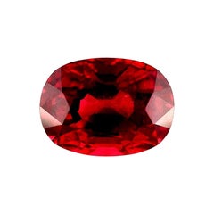 Rhodolith-Granat im Ovalschliff, natürlicher Edelstein, leuchtend rosa und lila, 5,60 Karat