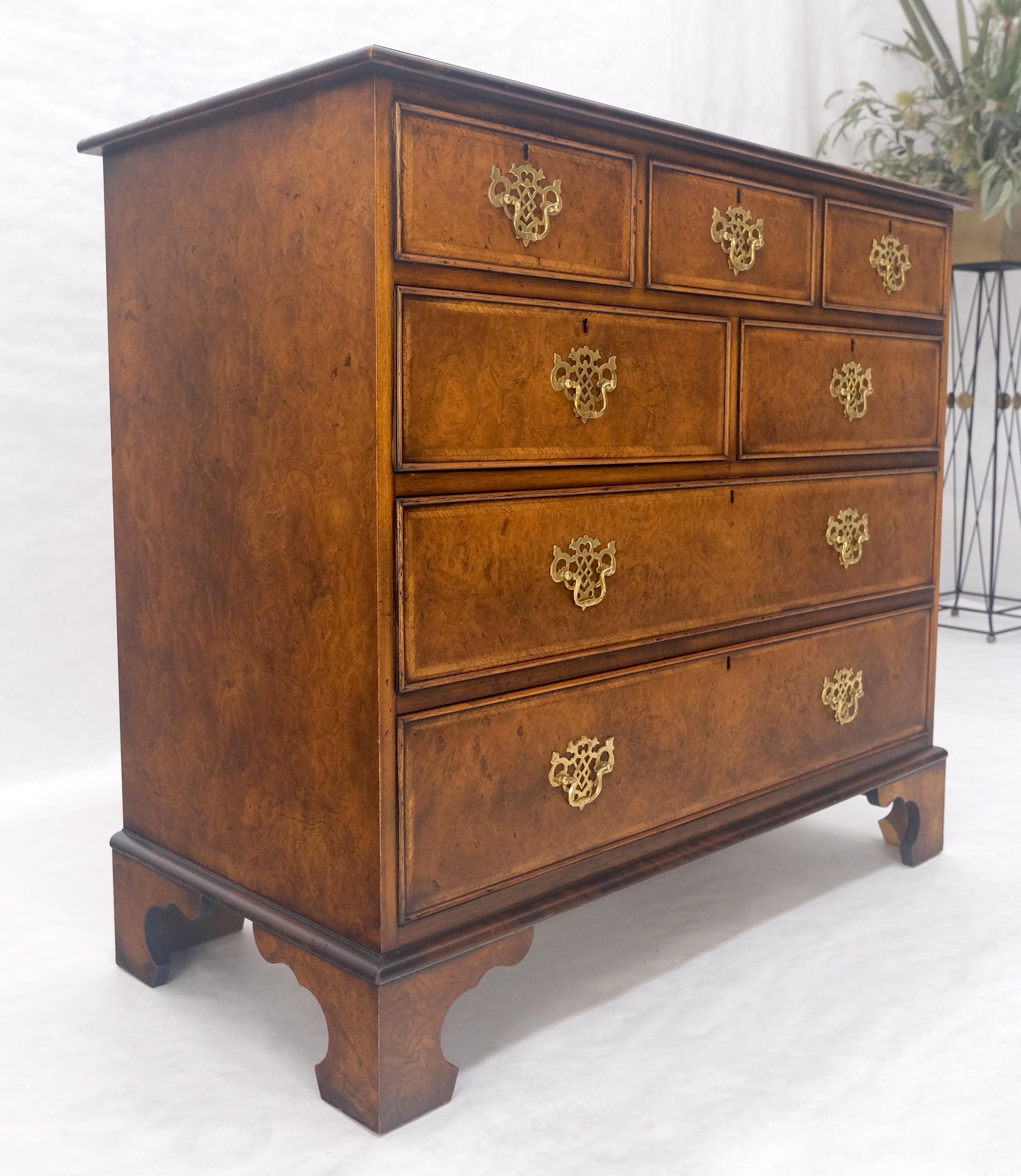 Commode 7 tiroirs en bois de ronce avec dessus à baguettes Pieds à crémaillère MINT en vente 6