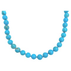 Fine collier de perles Ithaca Peak Blue Turquoise de 8 mm avec fermoir en 14 carats de 18 pouces