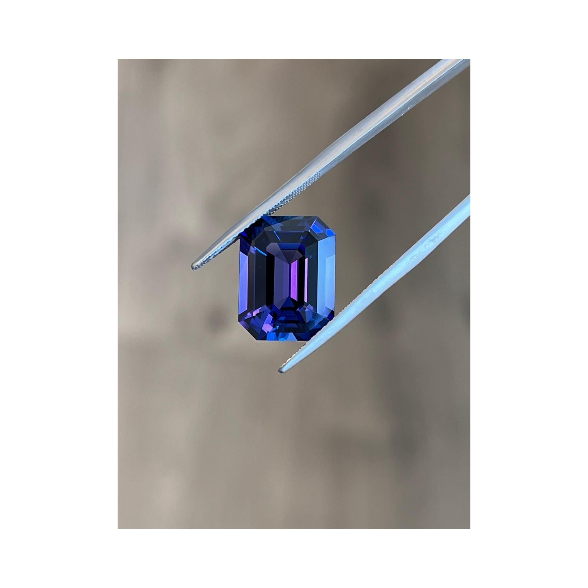 Feiner 9,99-Karat Tansanit Smaragd-Schliff - GIA Loser Edelstein - Merkaba Schmuck (Smaragdschliff) im Angebot