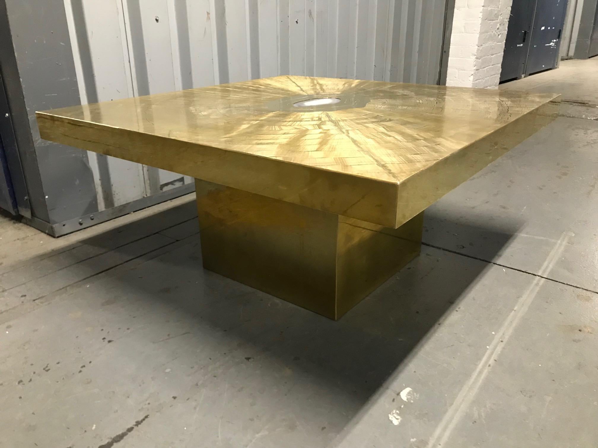 Fine Acid Etched Coffee Table by Lova Creation For Sale 4