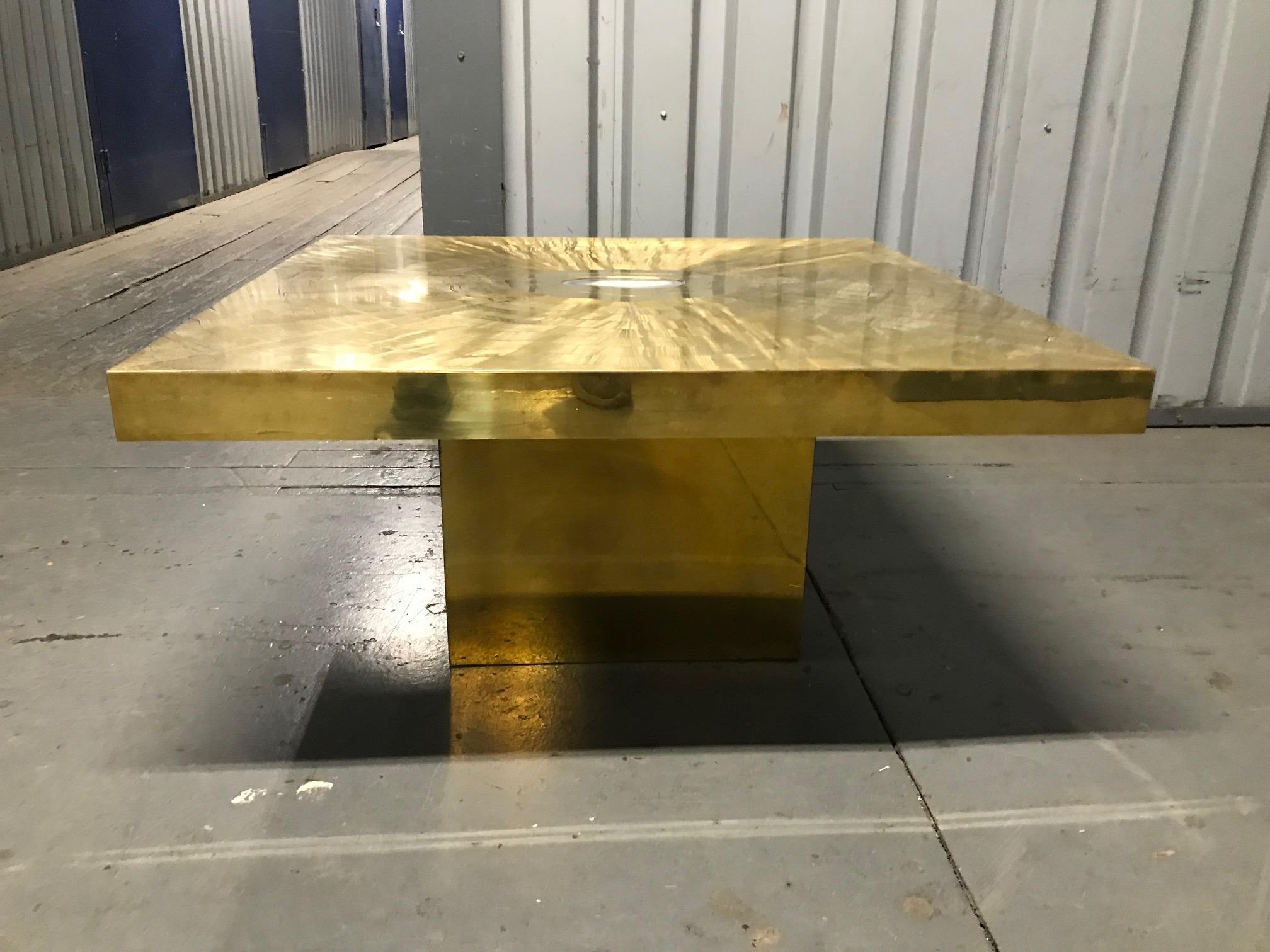 Fine Acid Etched Coffee Table by Lova Creation For Sale 5