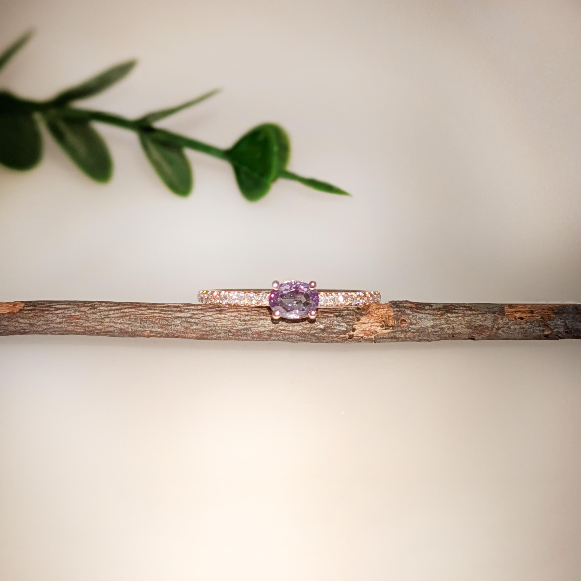 Art Deco Fine Alexandrite Ring w Natural Diamond Accents in 14K Solid Gold  OV 5x4mm For Sale