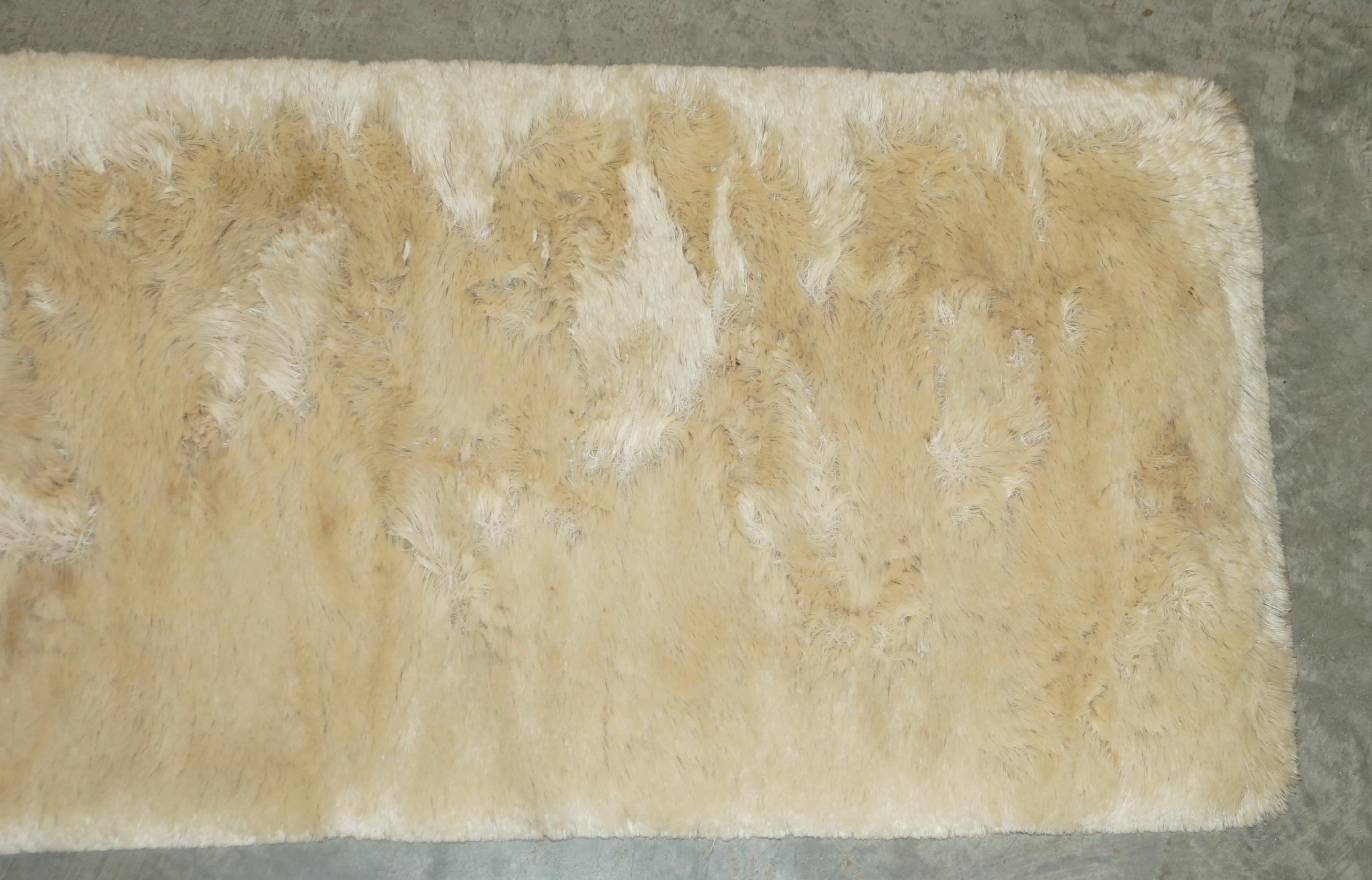 reiner, hochwertiger Mohair-Teppich von Allander für das Wohnzimmer (Art déco) im Angebot