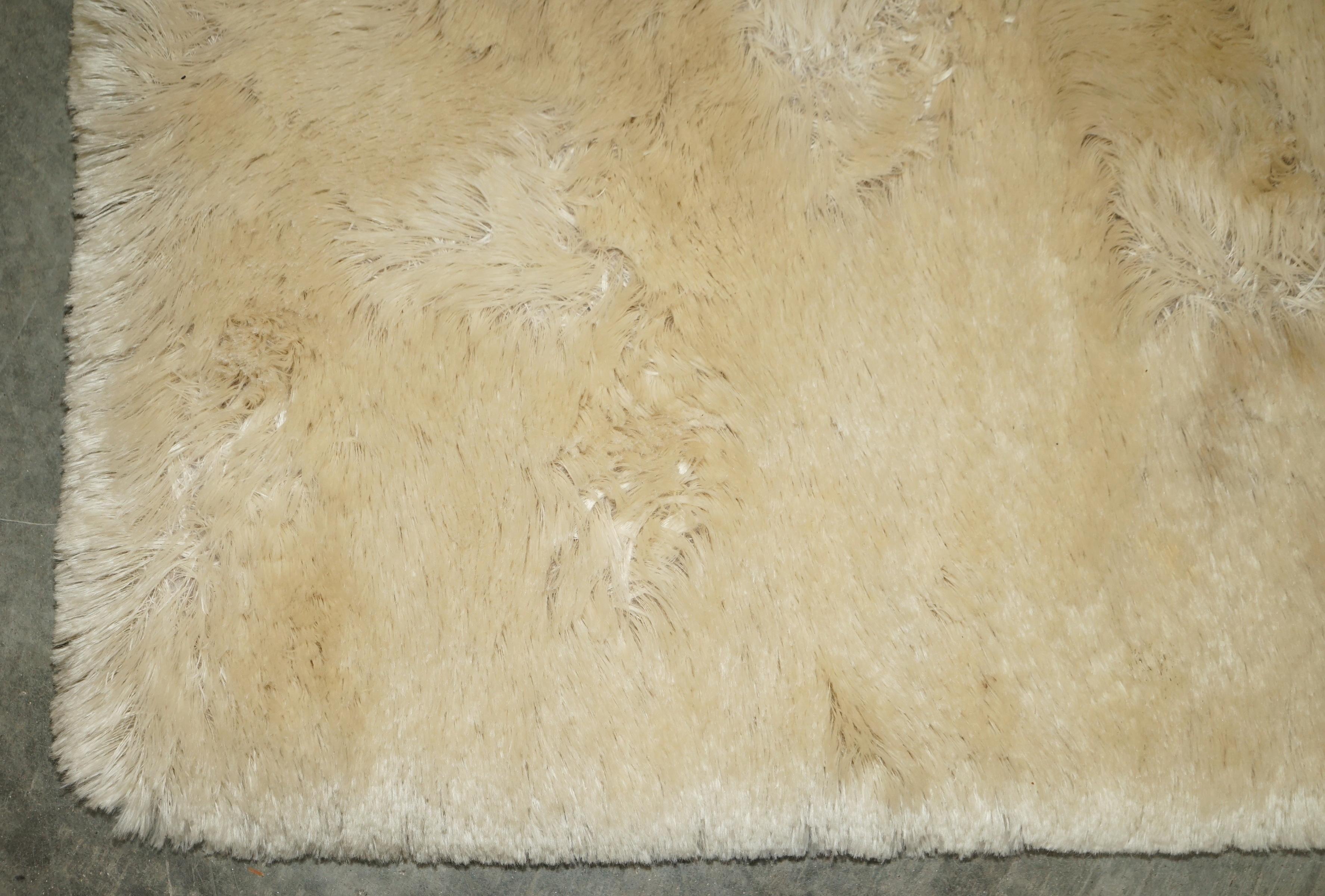 Hand-Crafted Fine Allander Pure Superior Quality Mohair Rug Great for Livingroom For Sale