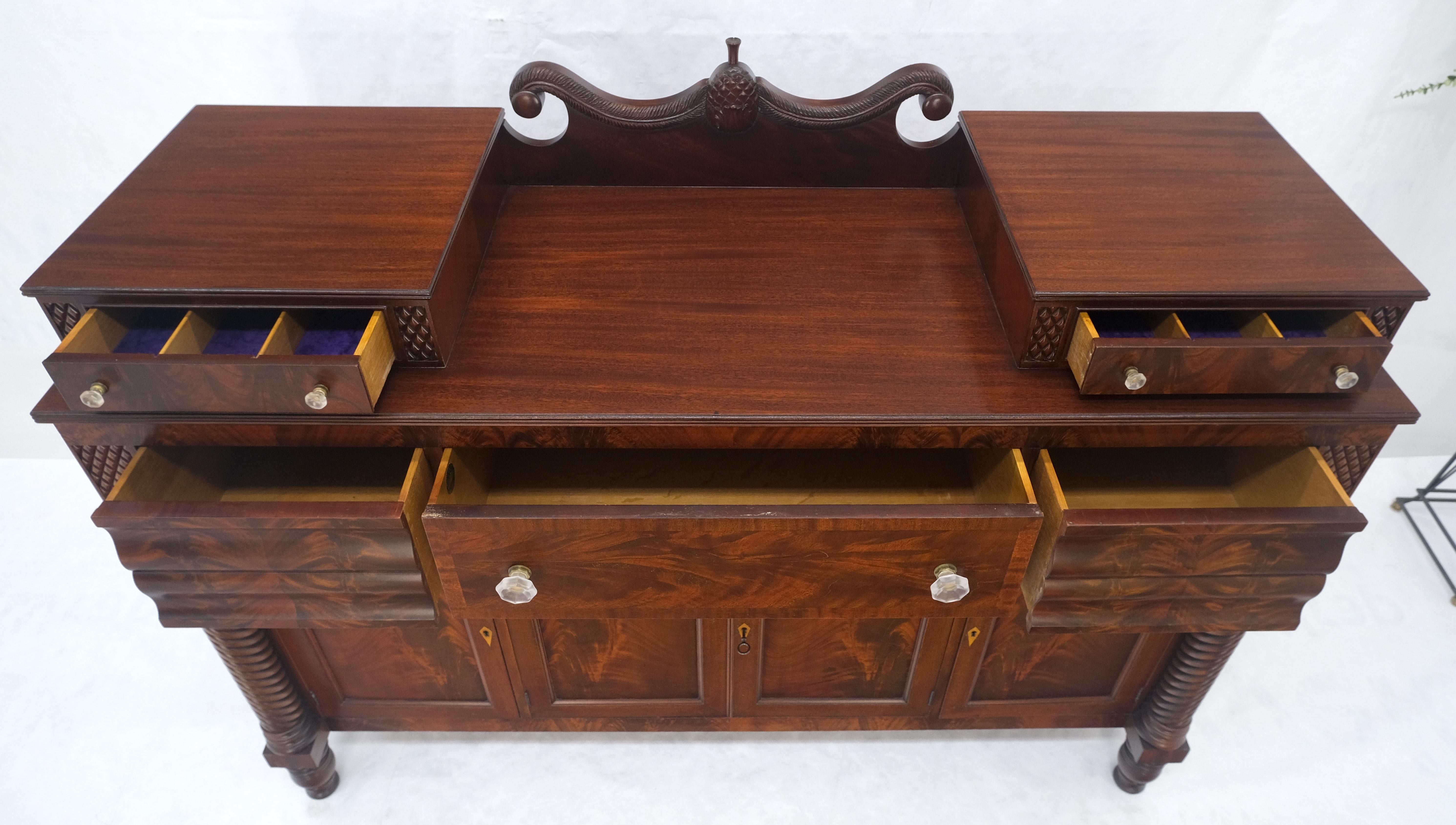 Fine American Empire Crotch Mahogany 66