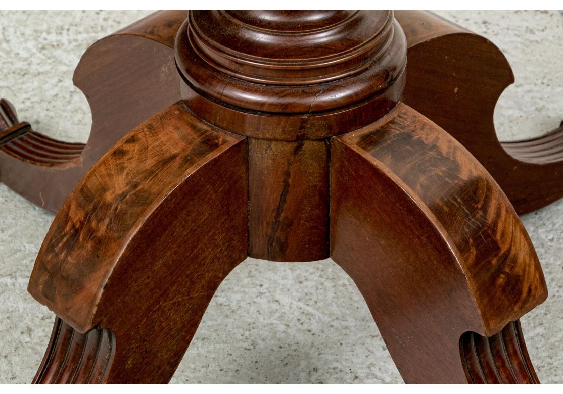 Laiton Belle table d'appoint Empire américain en vente