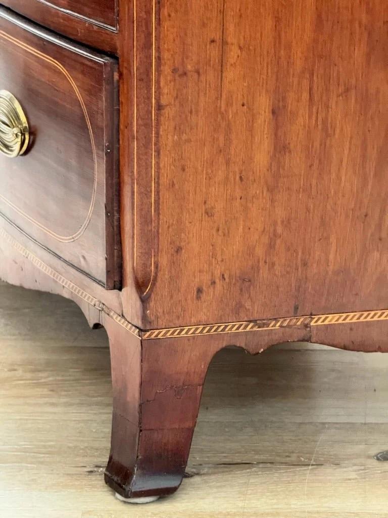 19th Century Fine American Federal Baltimore Bow-front Chest of Drawers, c. 1800